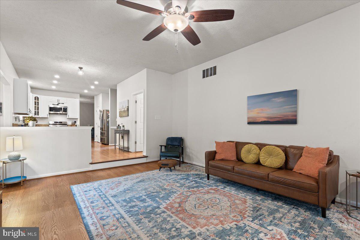 PEACH BLOSSOM FARM - Residential