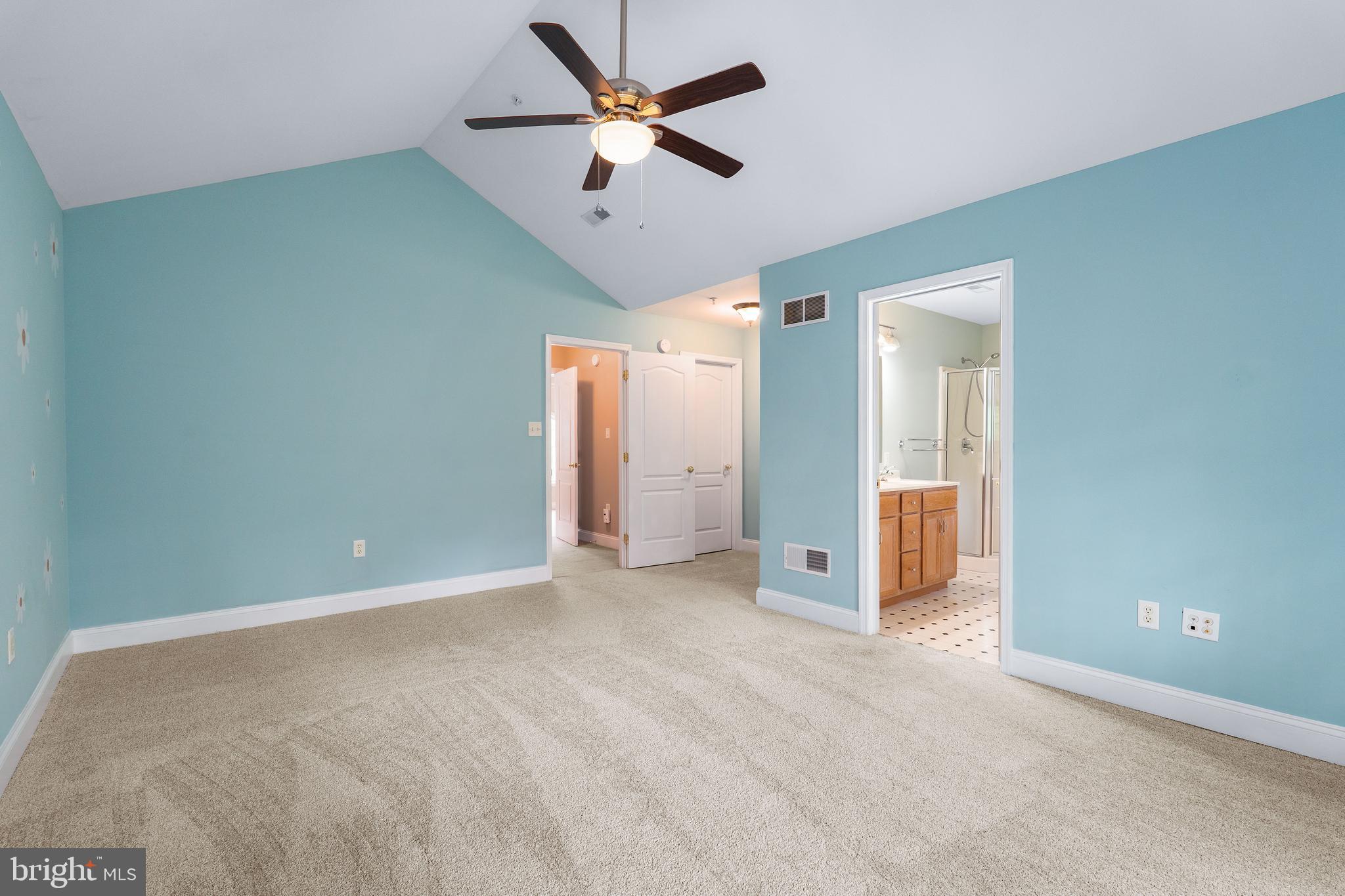 CHESAPEAKE CLUB - Residential