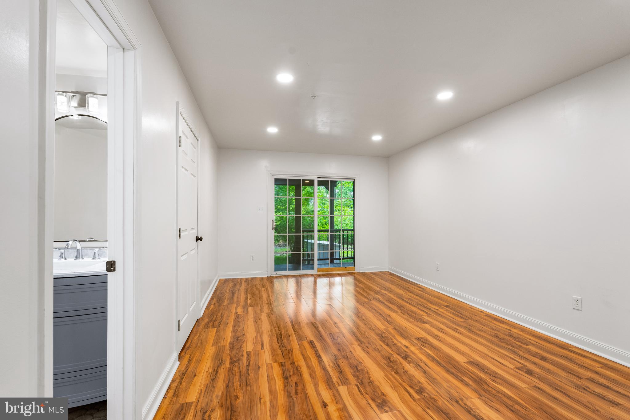 CHESAPEAKE CLUB - Residential