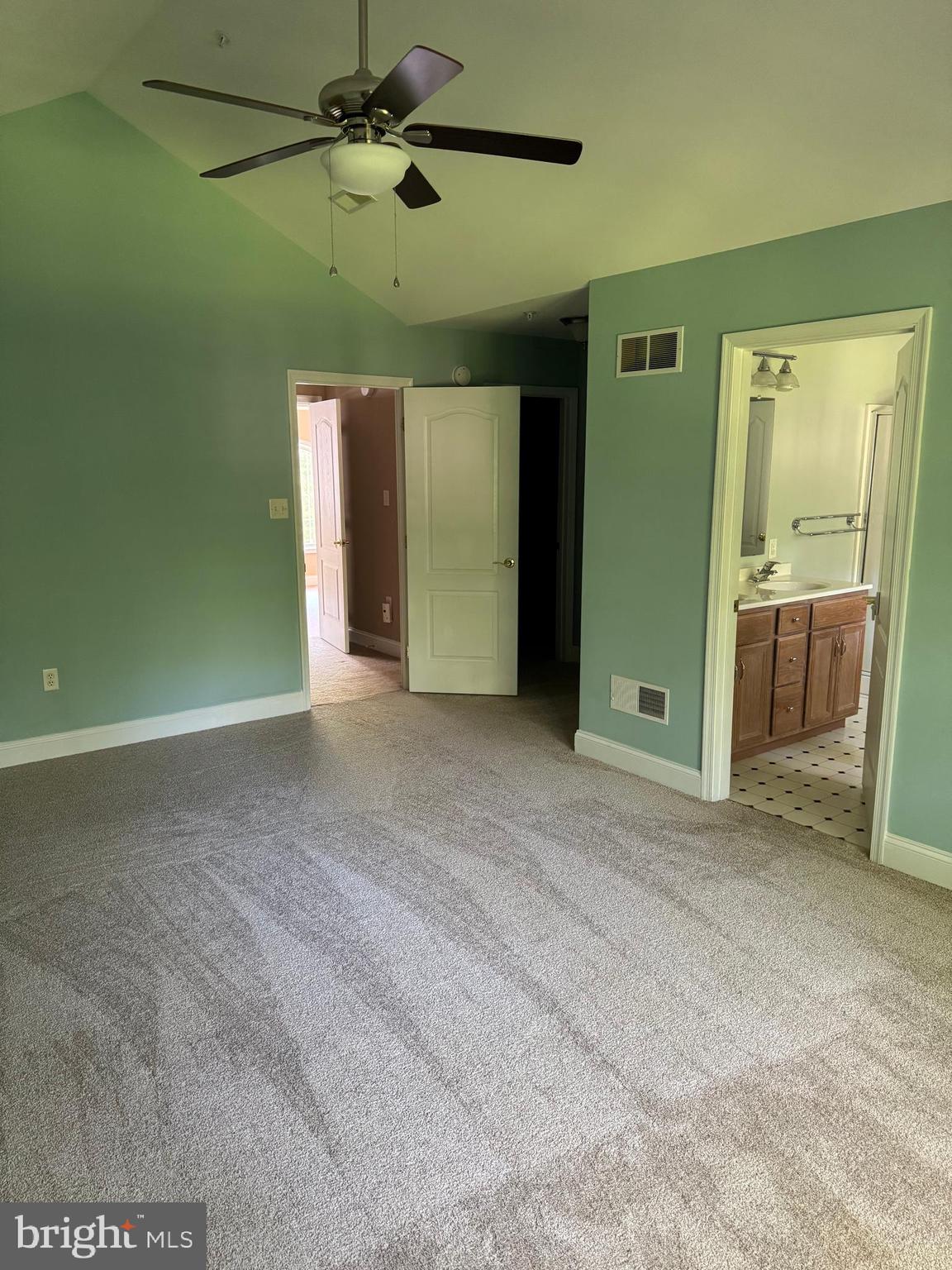 CHESAPEAKE CLUB - Residential