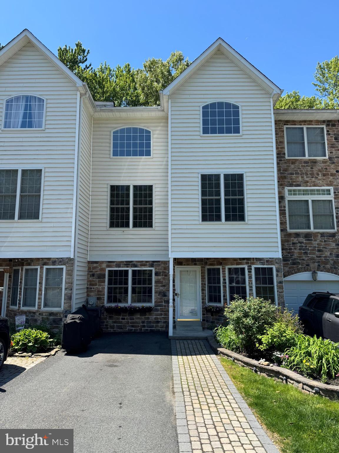 CHESAPEAKE CLUB - Residential