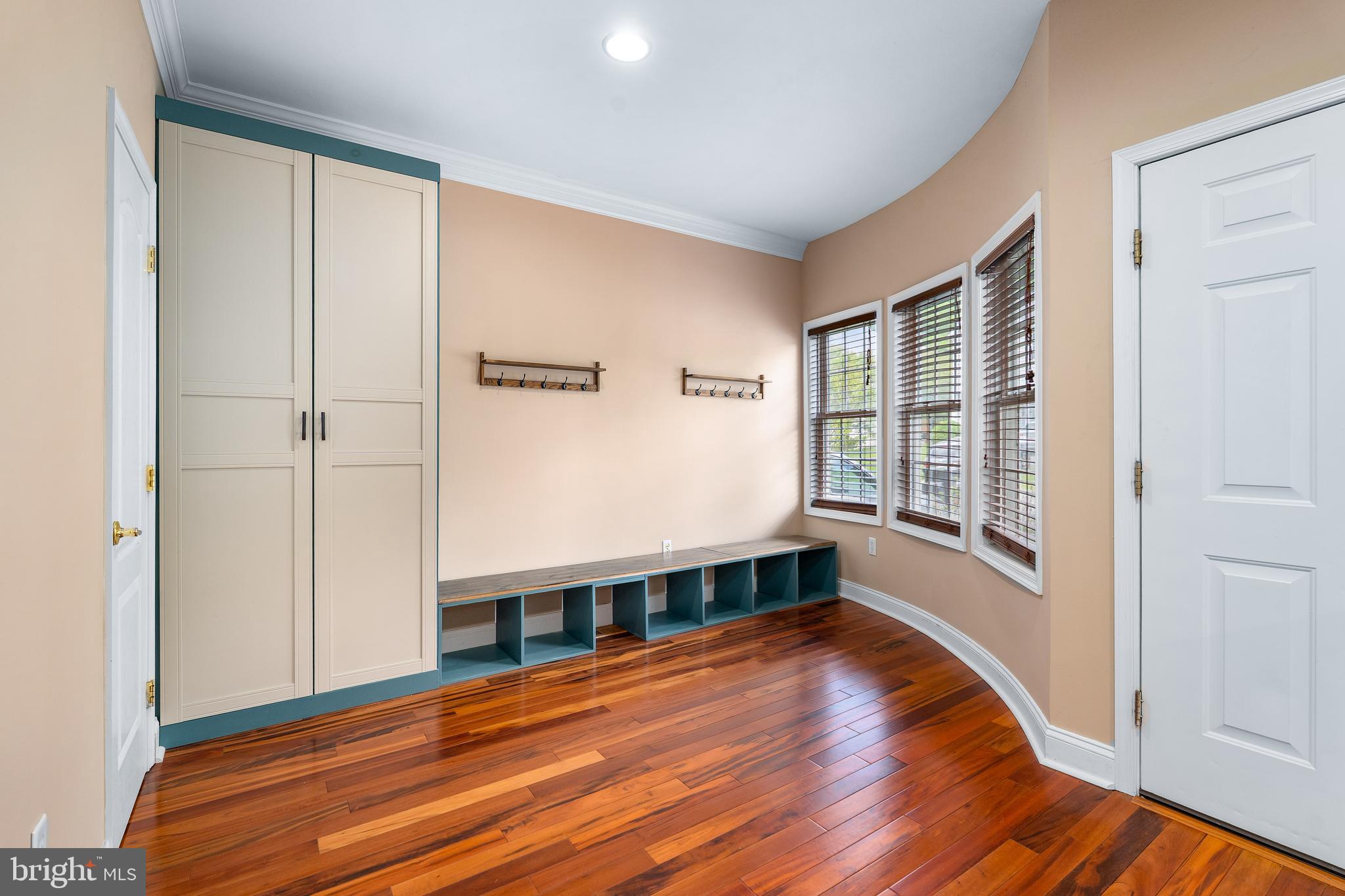 CHESAPEAKE CLUB - Residential