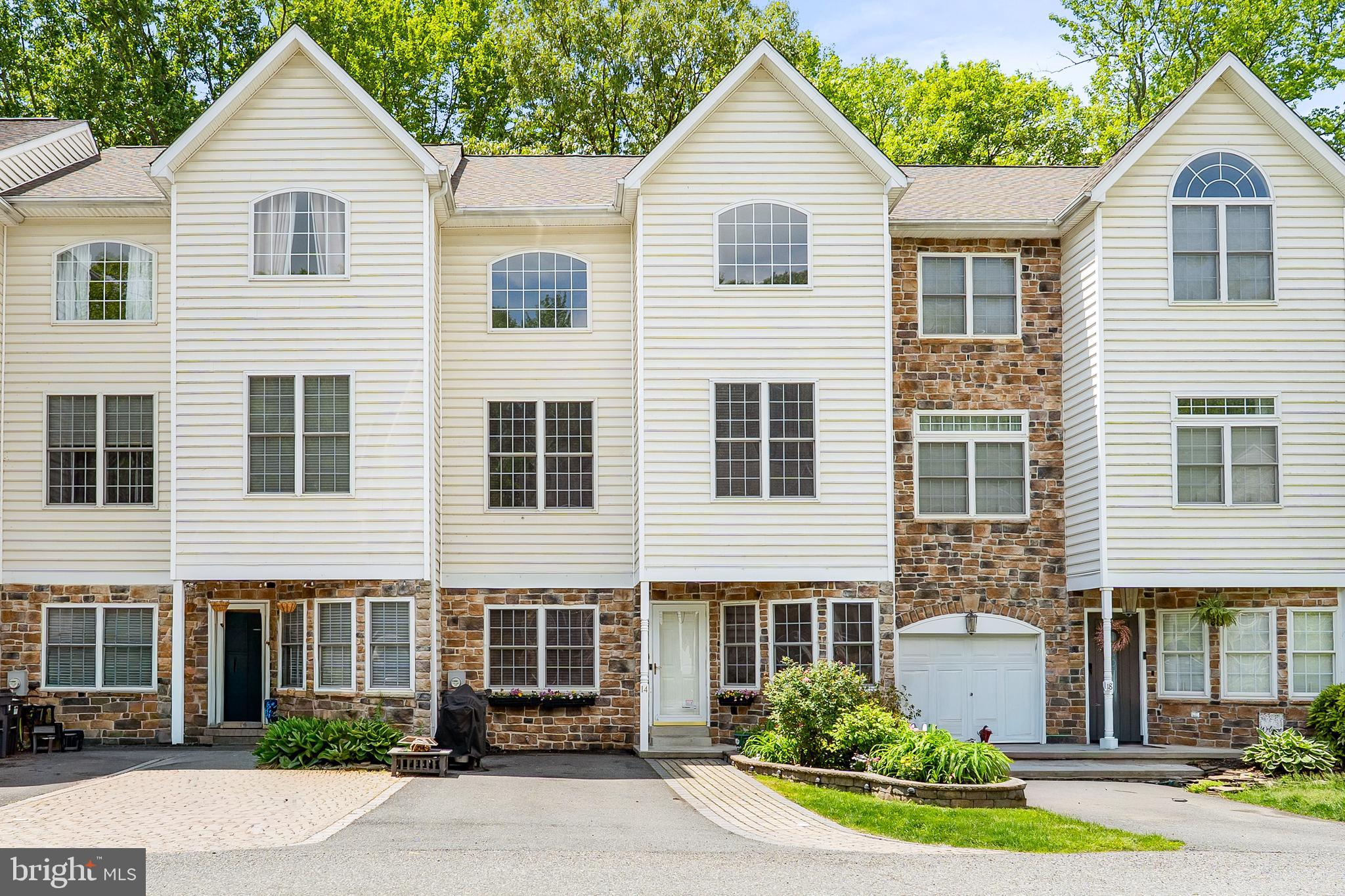 CHESAPEAKE CLUB - Residential