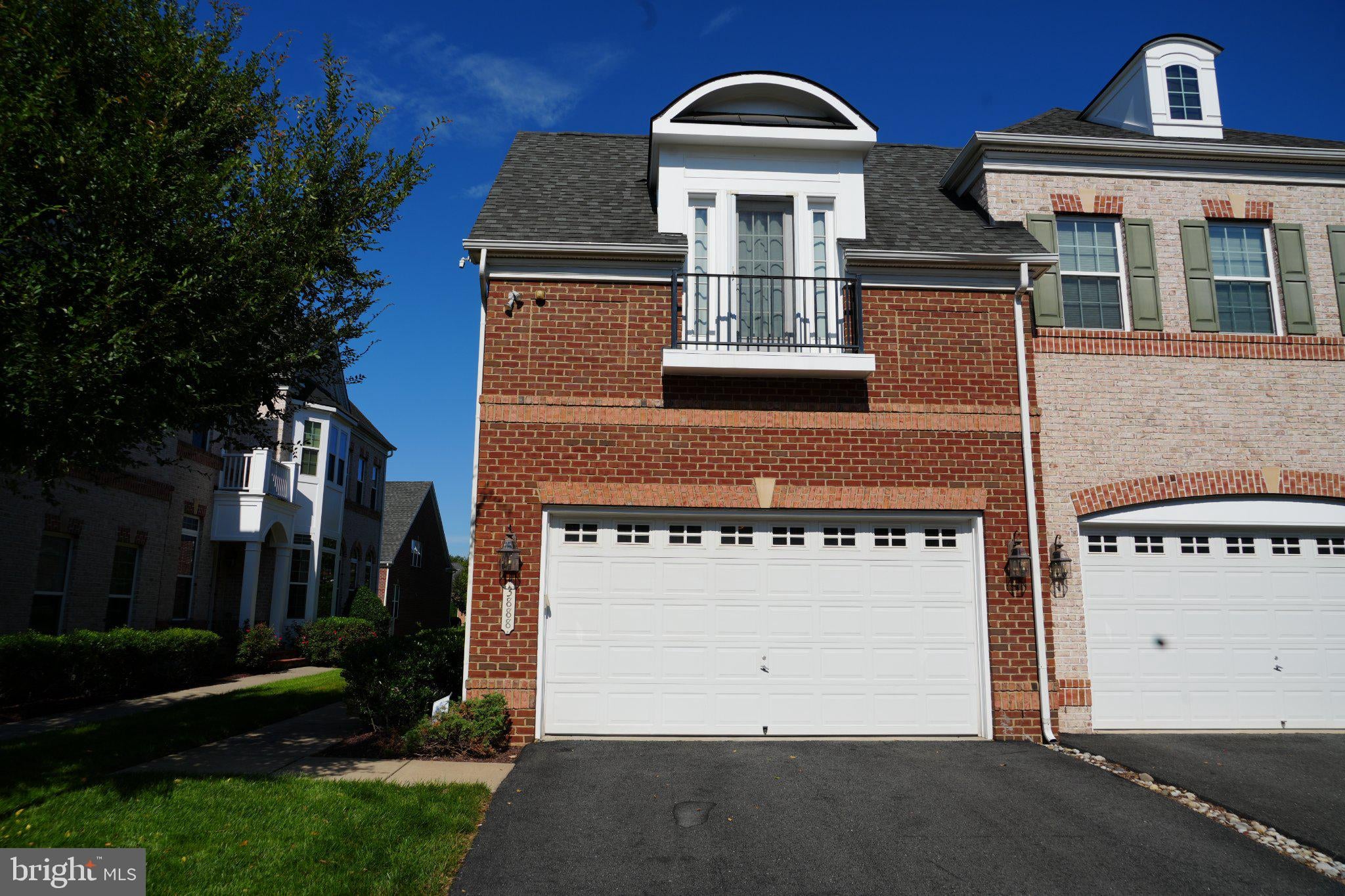 3888 BILLBERRY DRIVE