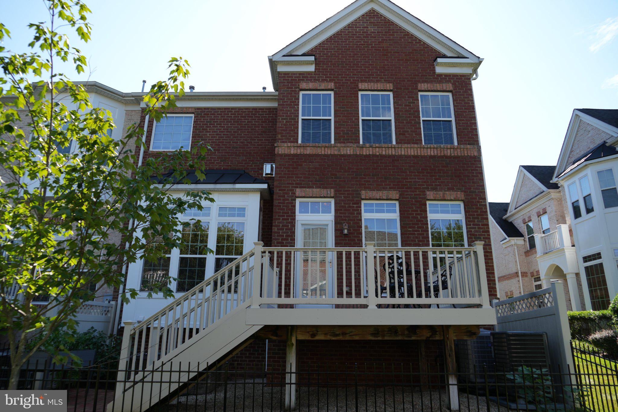 3888 BILLBERRY DRIVE