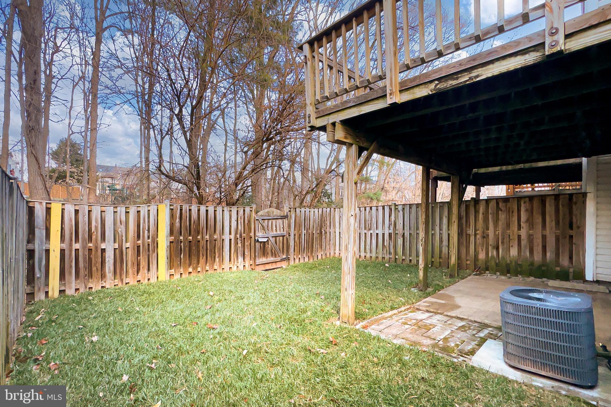 LONDON COMMONS - Residential