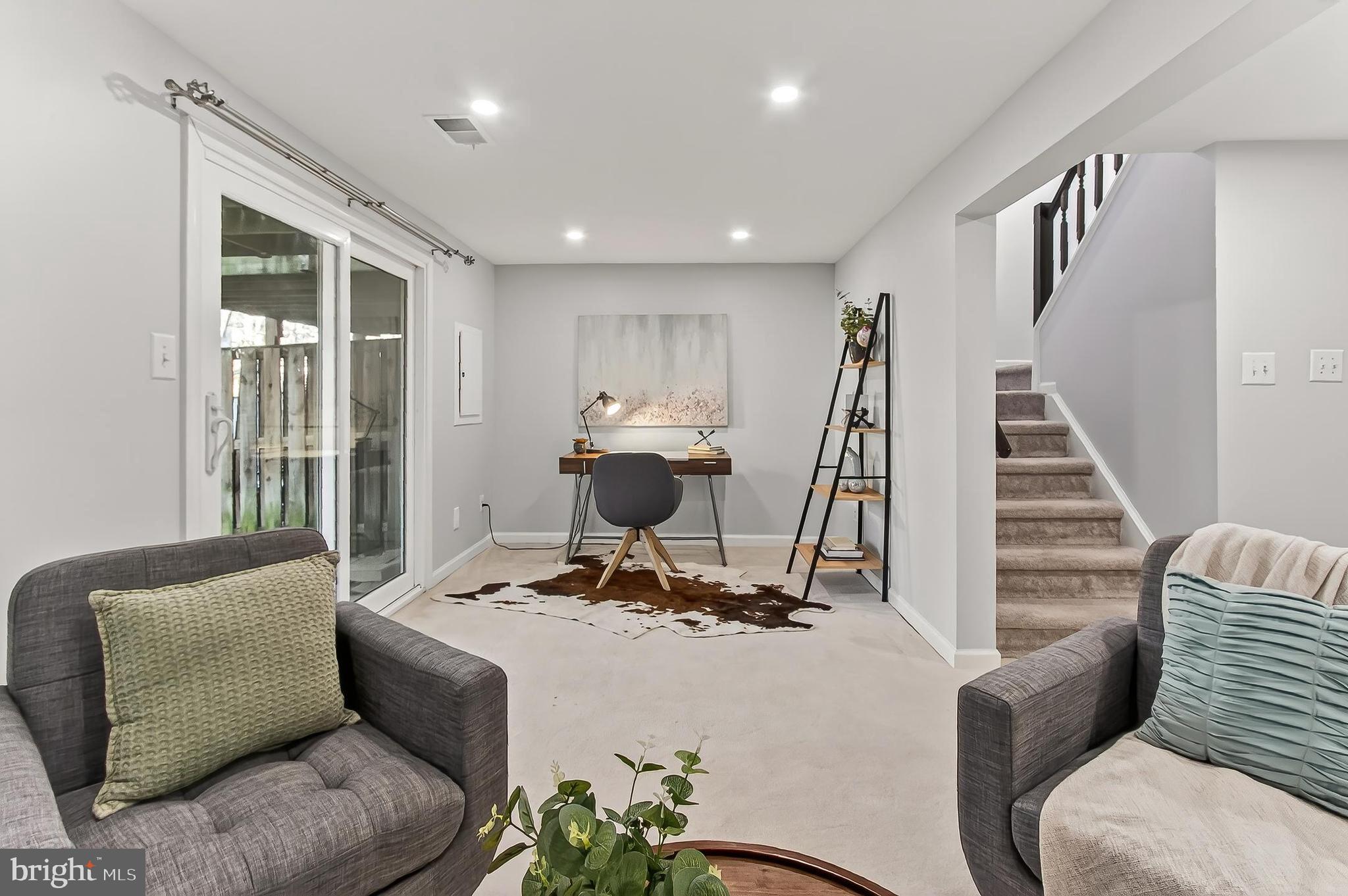 LONDON COMMONS - Residential