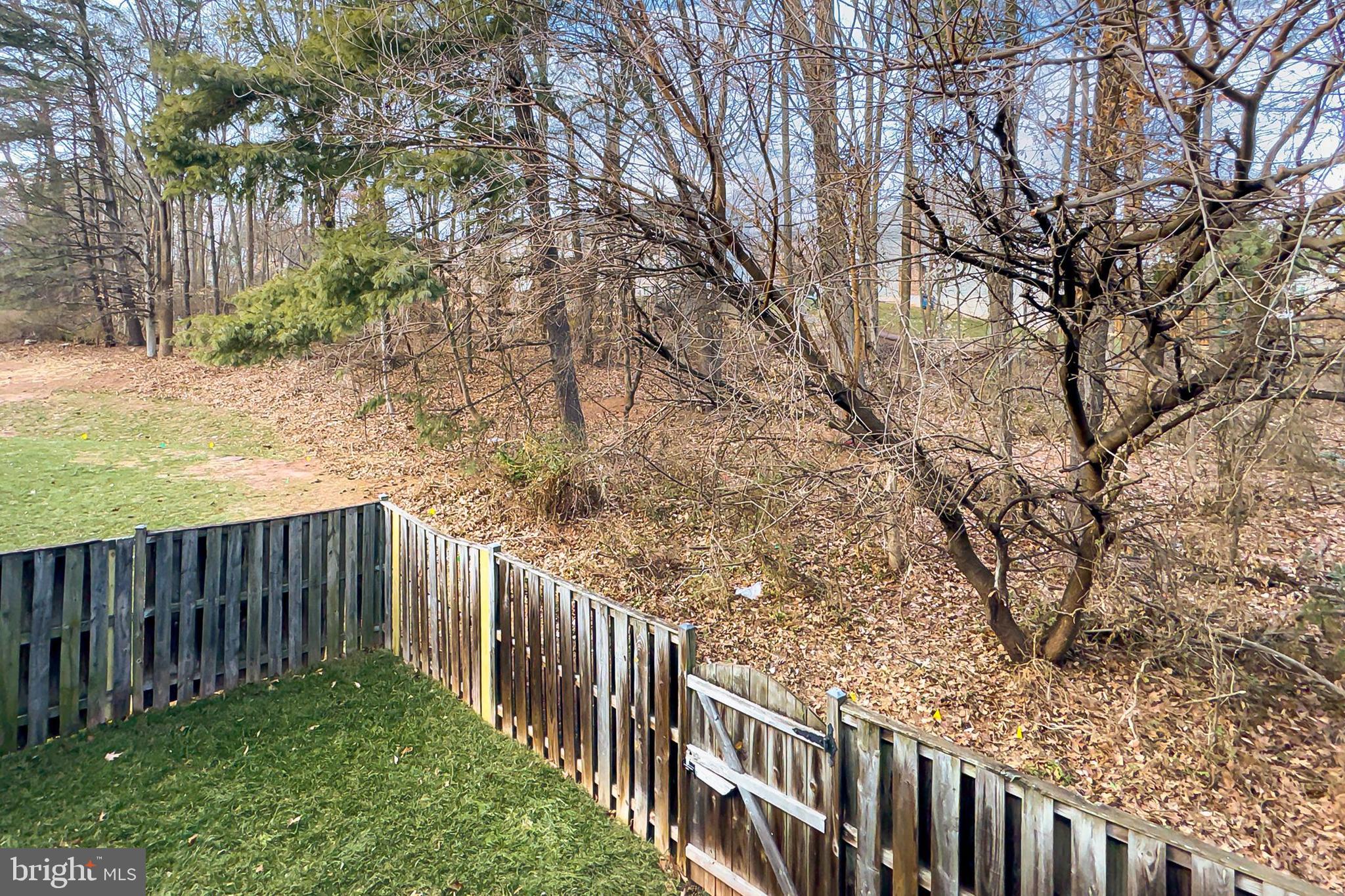 LONDON COMMONS - Residential