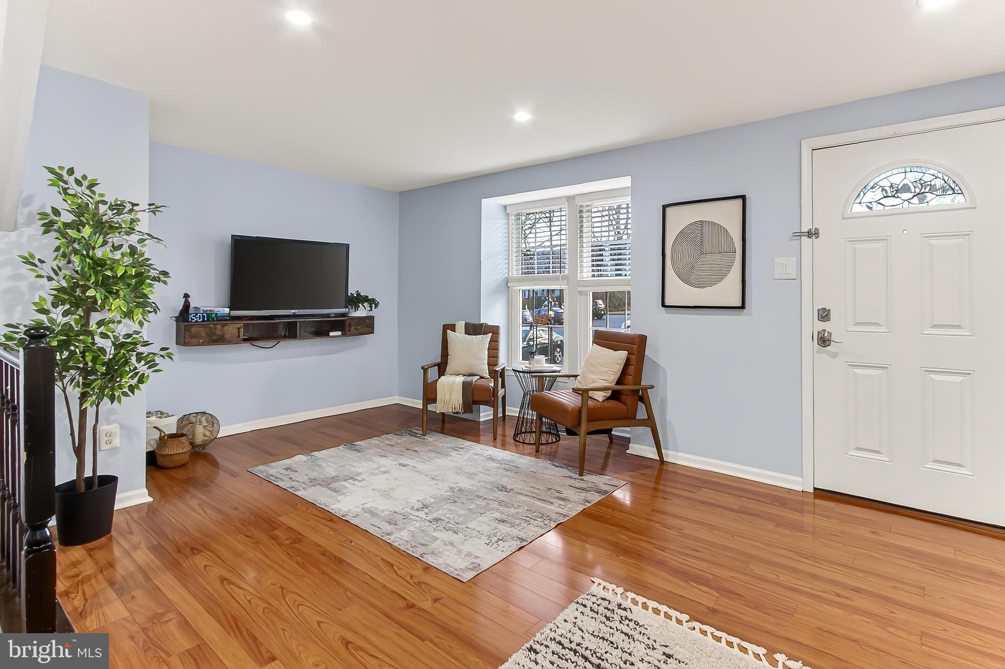 LONDON COMMONS - Residential