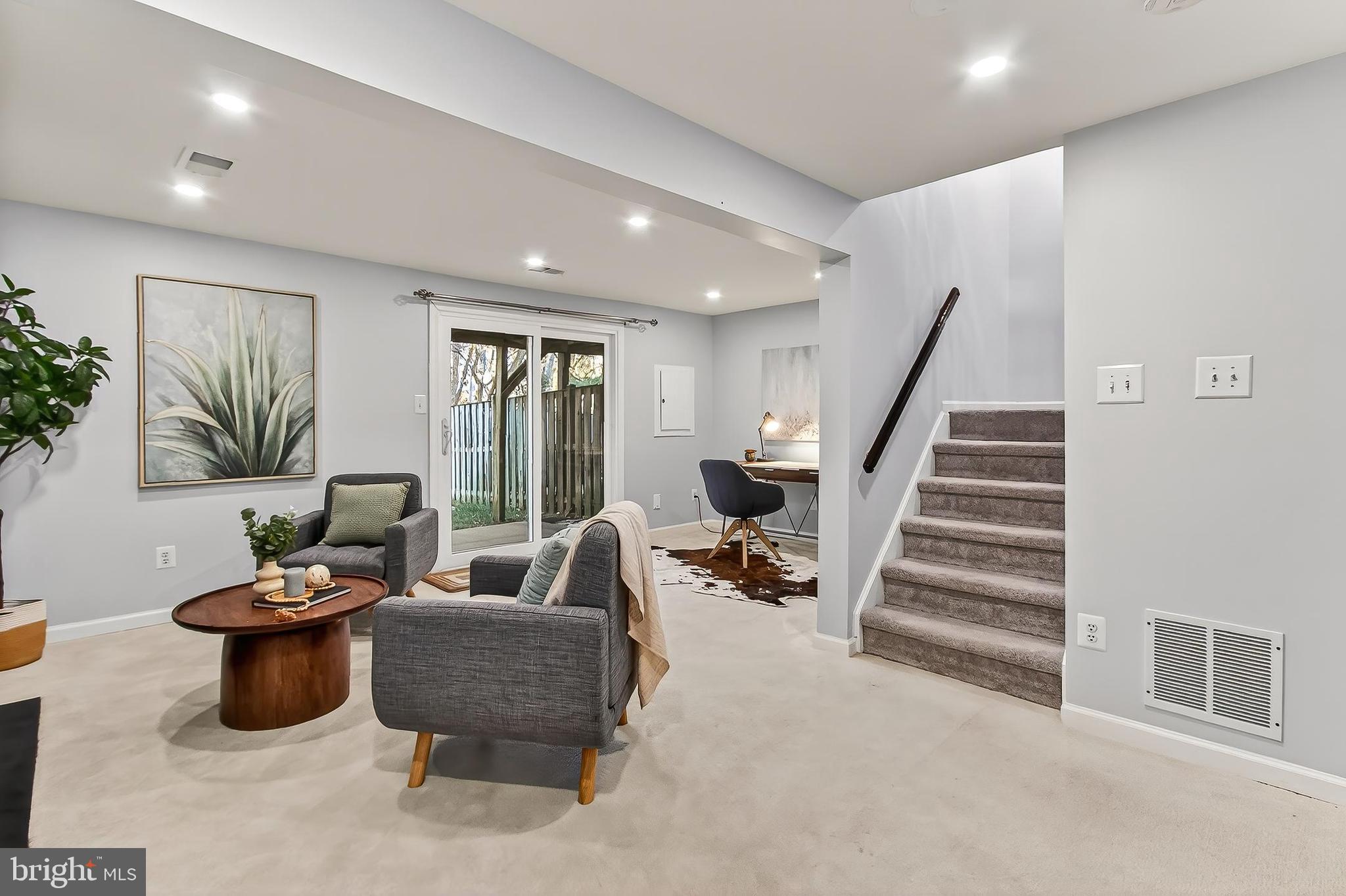 LONDON COMMONS - Residential