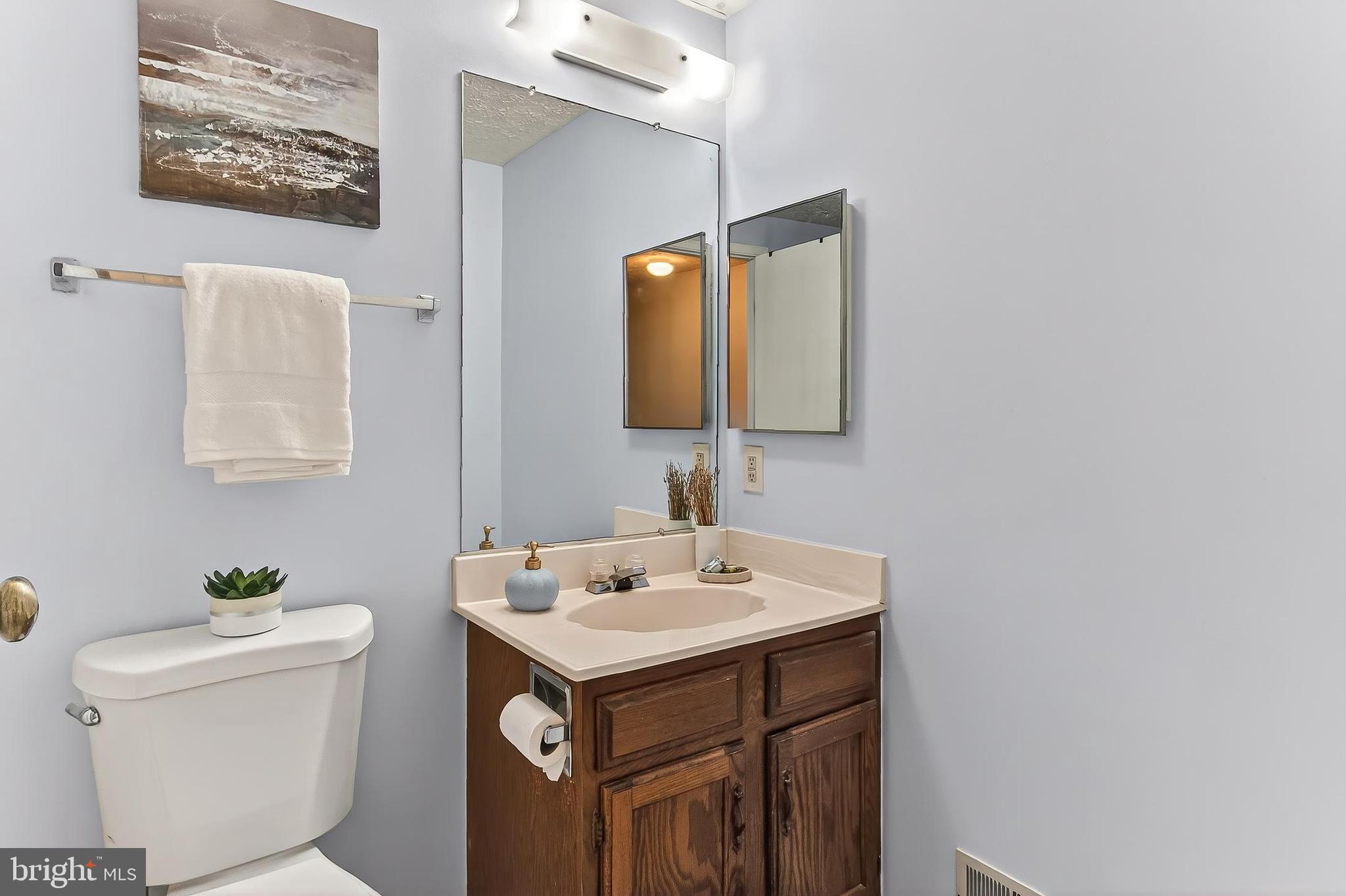 LONDON COMMONS - Residential