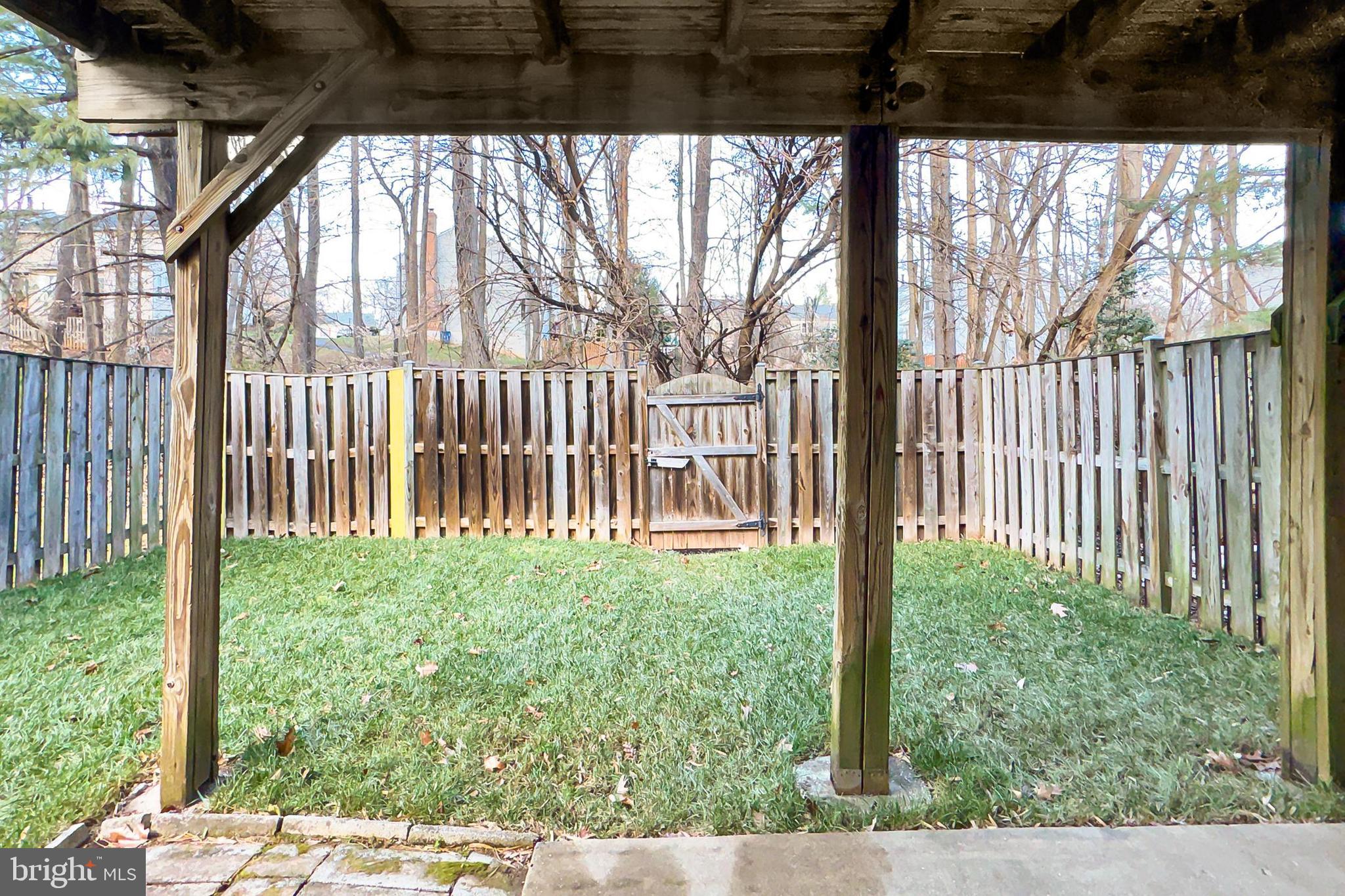 LONDON COMMONS - Residential