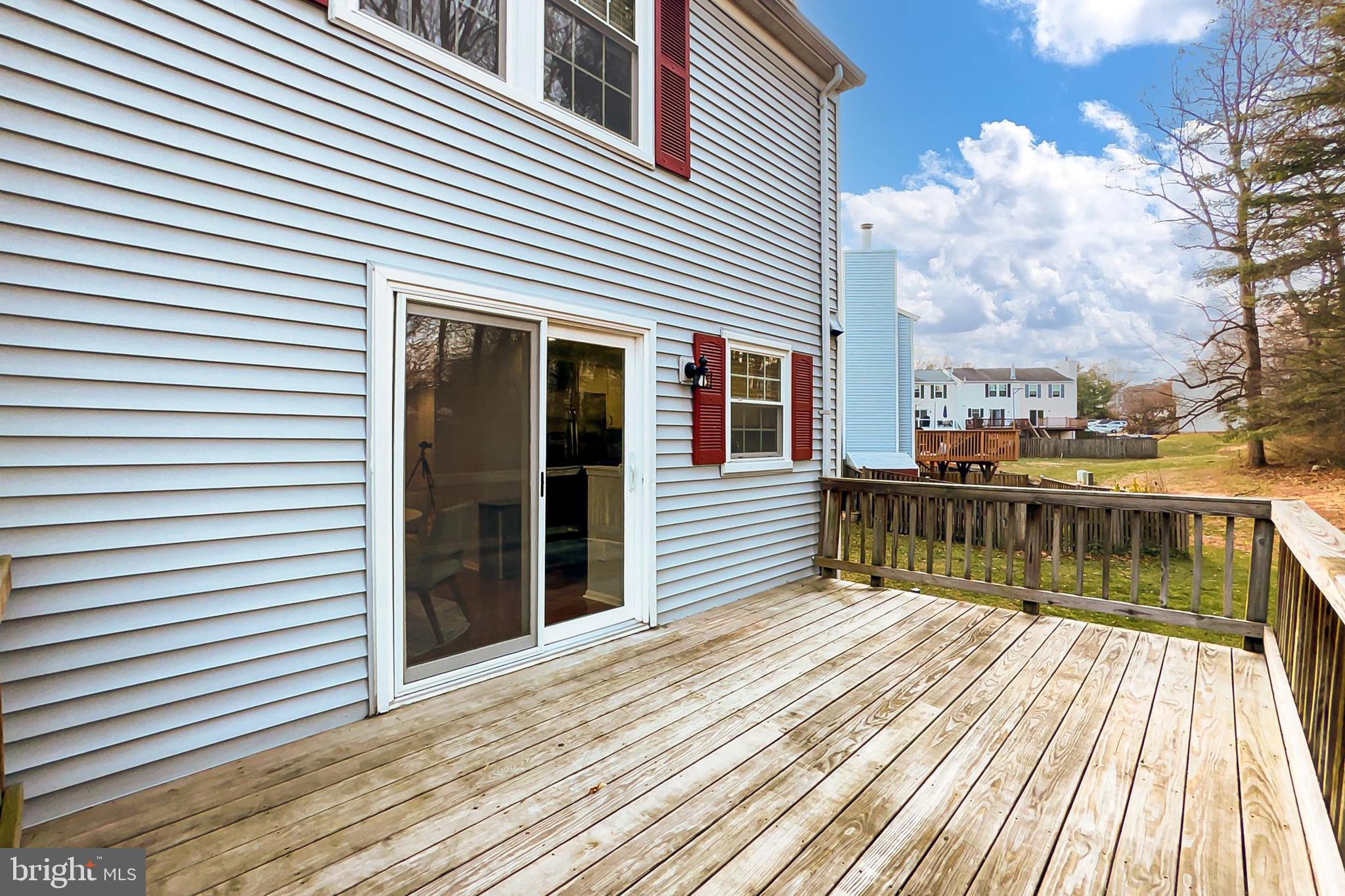 LONDON COMMONS - Residential