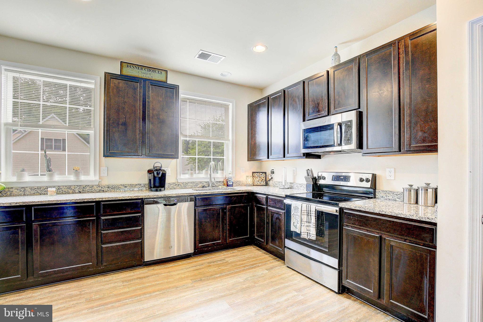 PARKVIEW ESTATES - Residential