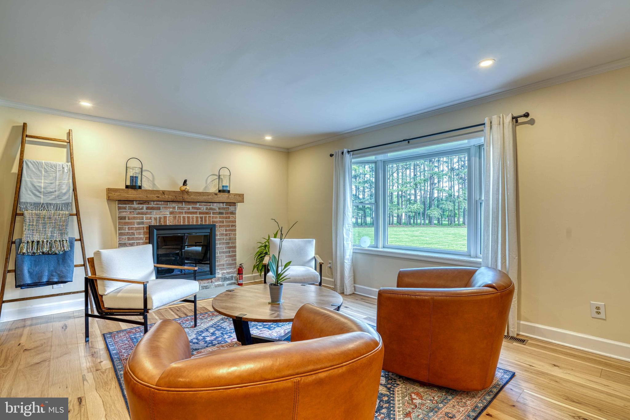 ARCADIA SHORES - Residential Lease