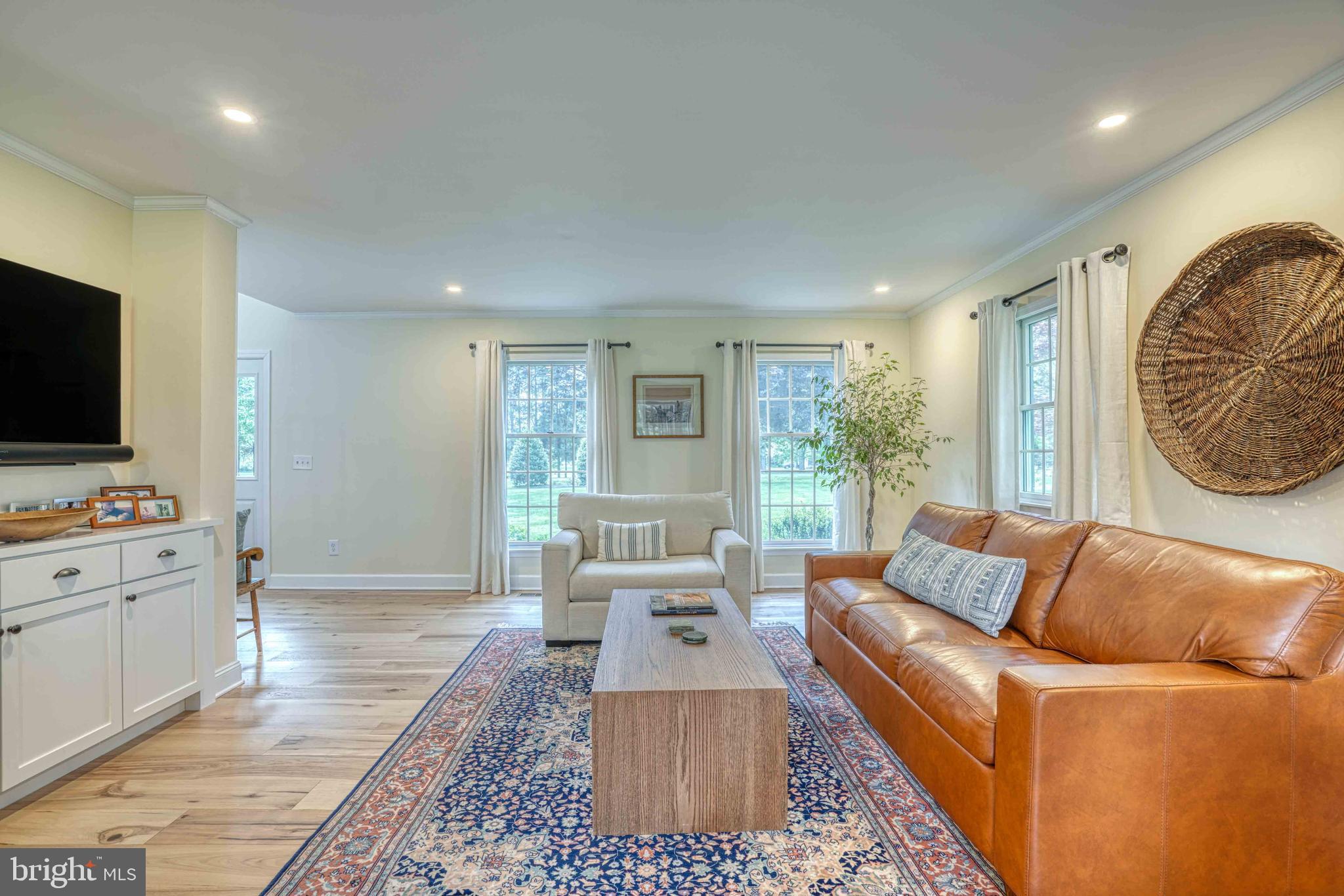 ARCADIA SHORES - Residential Lease