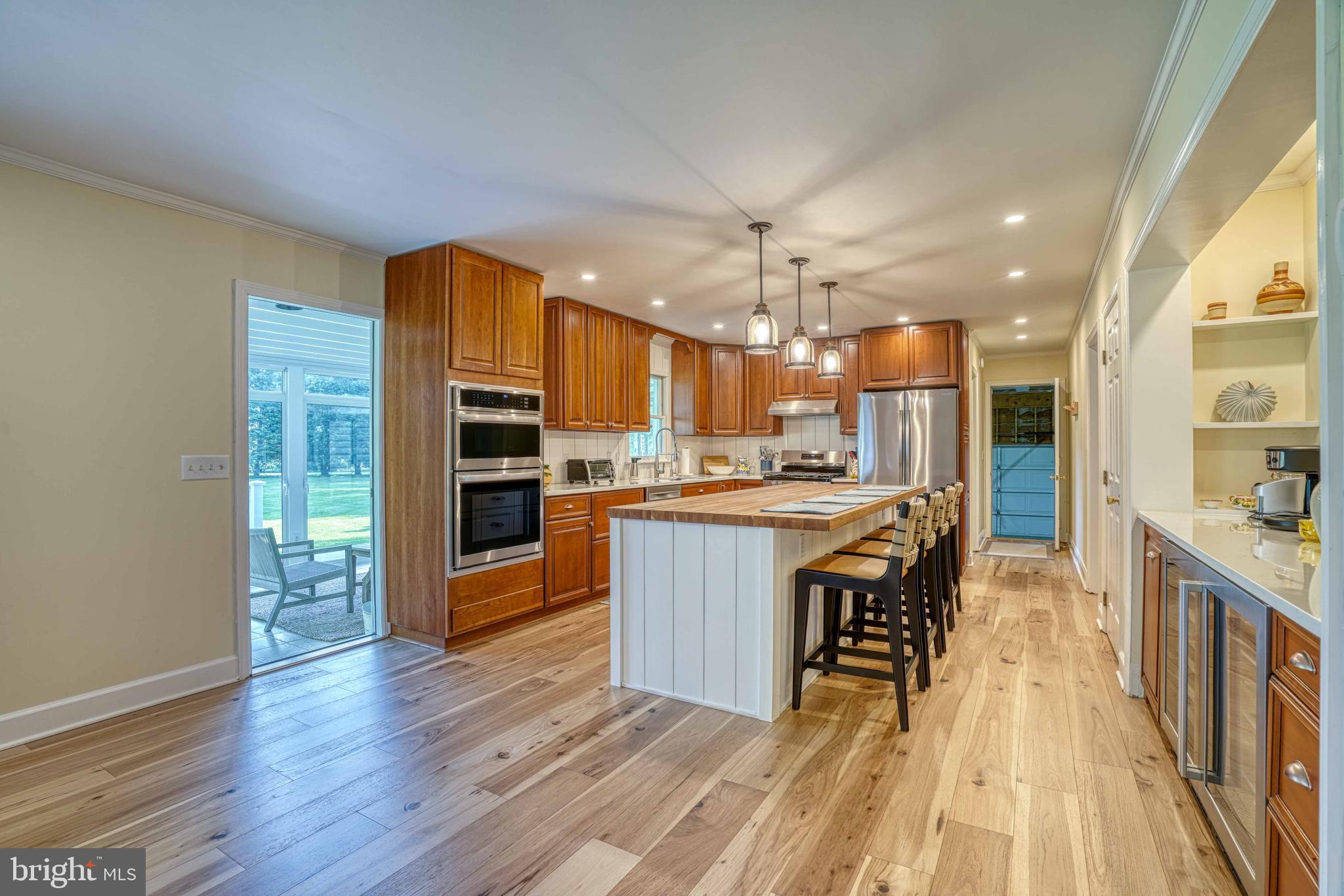 ARCADIA SHORES - Residential Lease