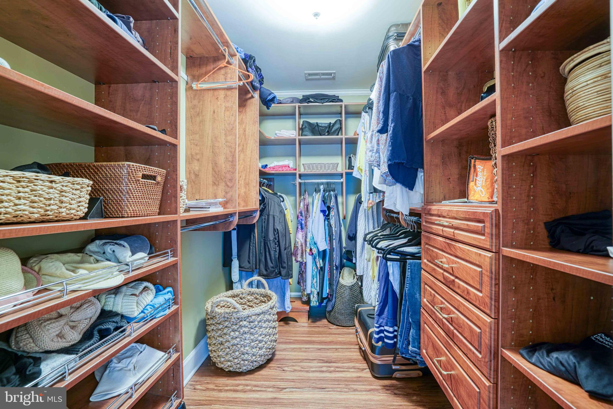 ARCADIA SHORES - Residential Lease