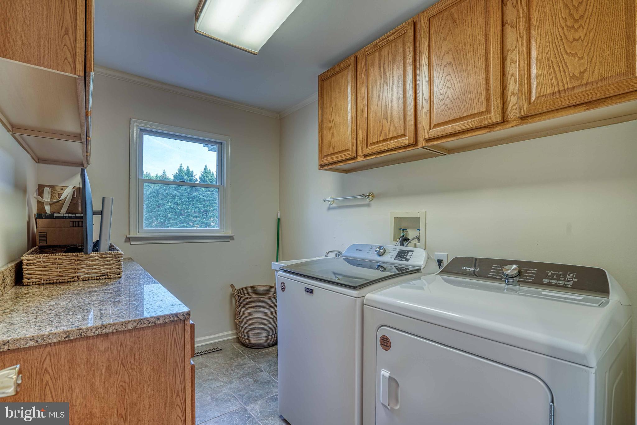 ARCADIA SHORES - Residential Lease