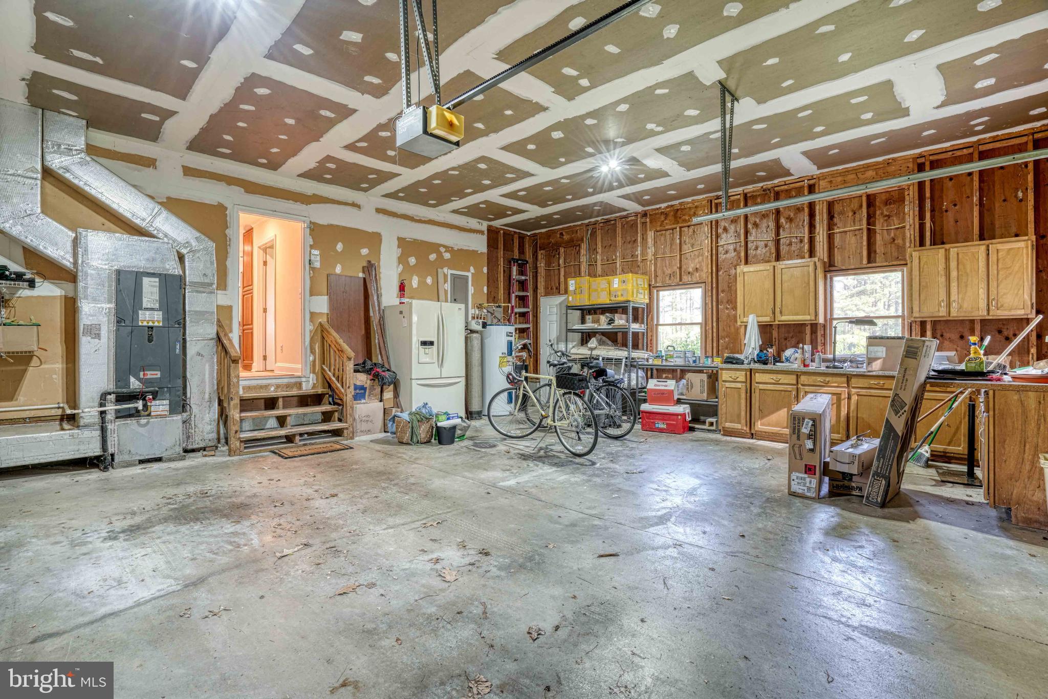 ARCADIA SHORES - Residential Lease