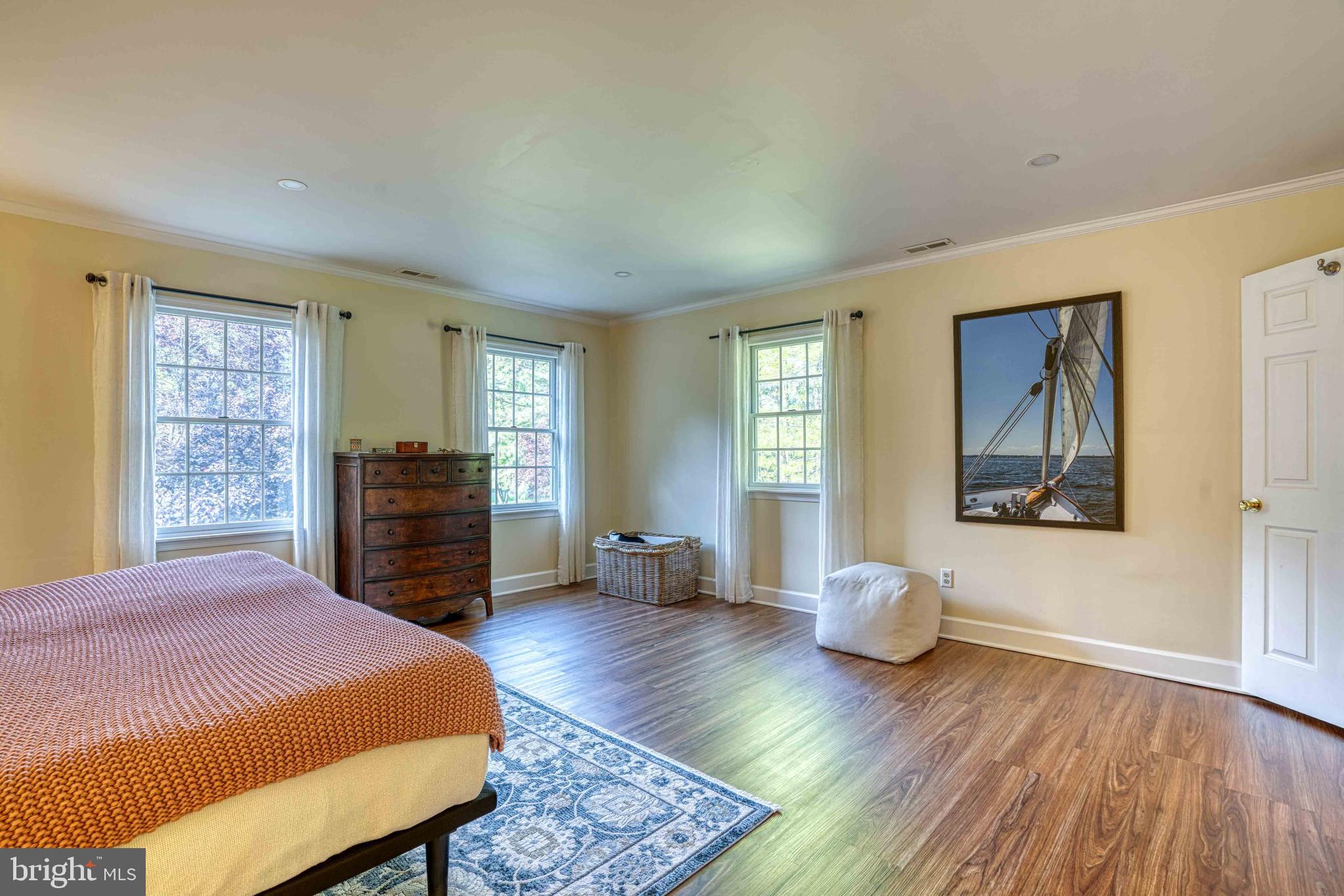 ARCADIA SHORES - Residential Lease