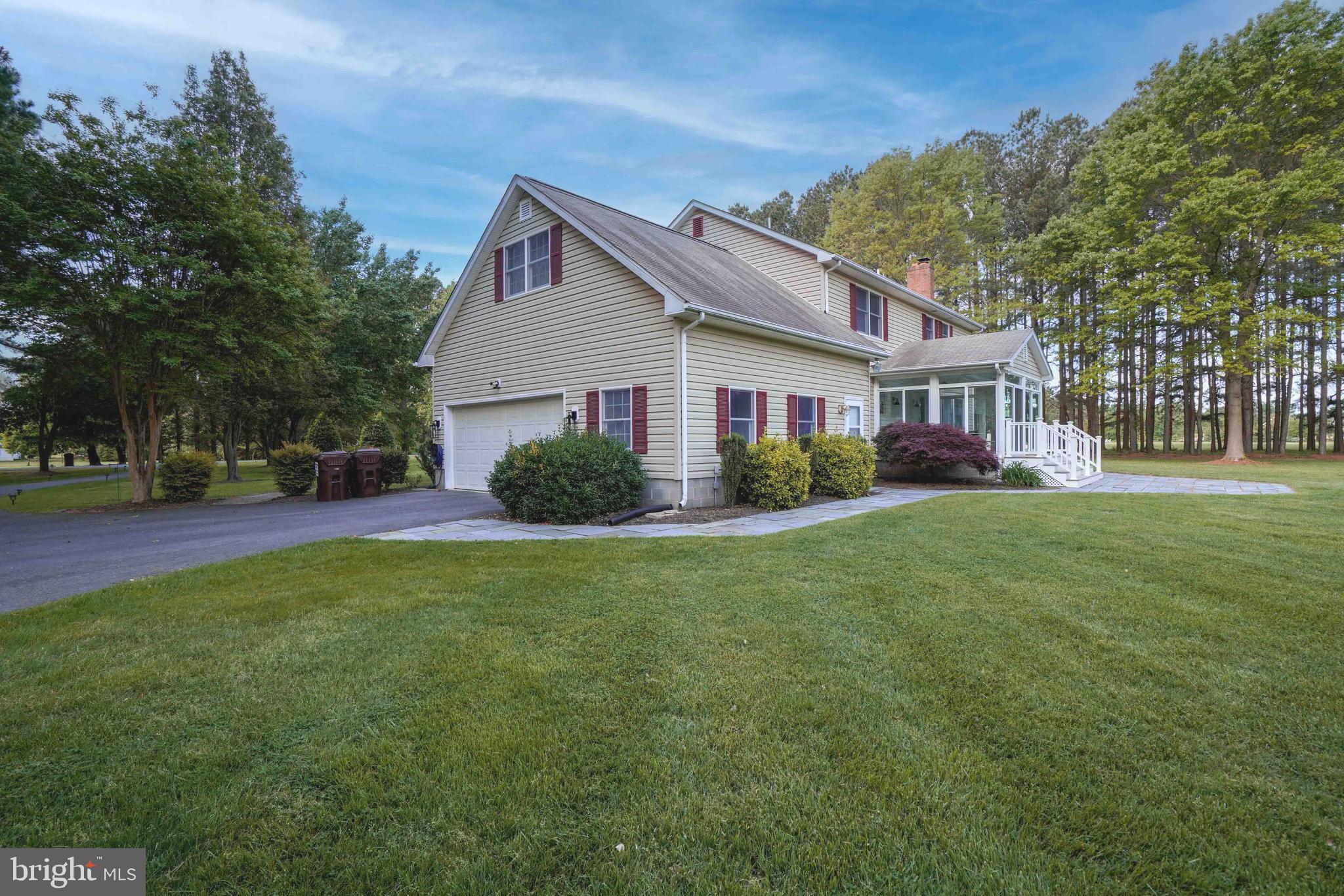 ARCADIA SHORES - Residential Lease