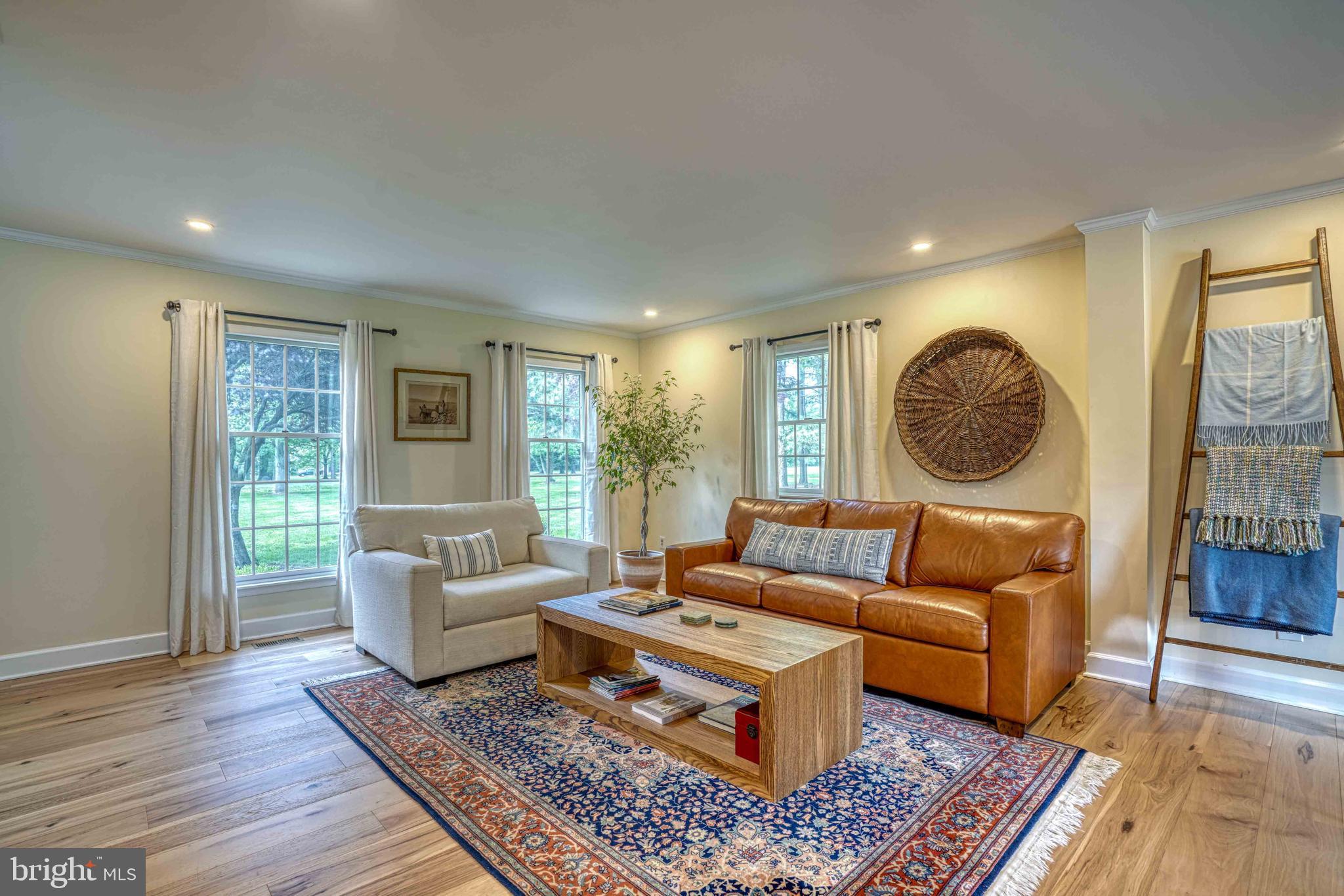 ARCADIA SHORES - Residential Lease