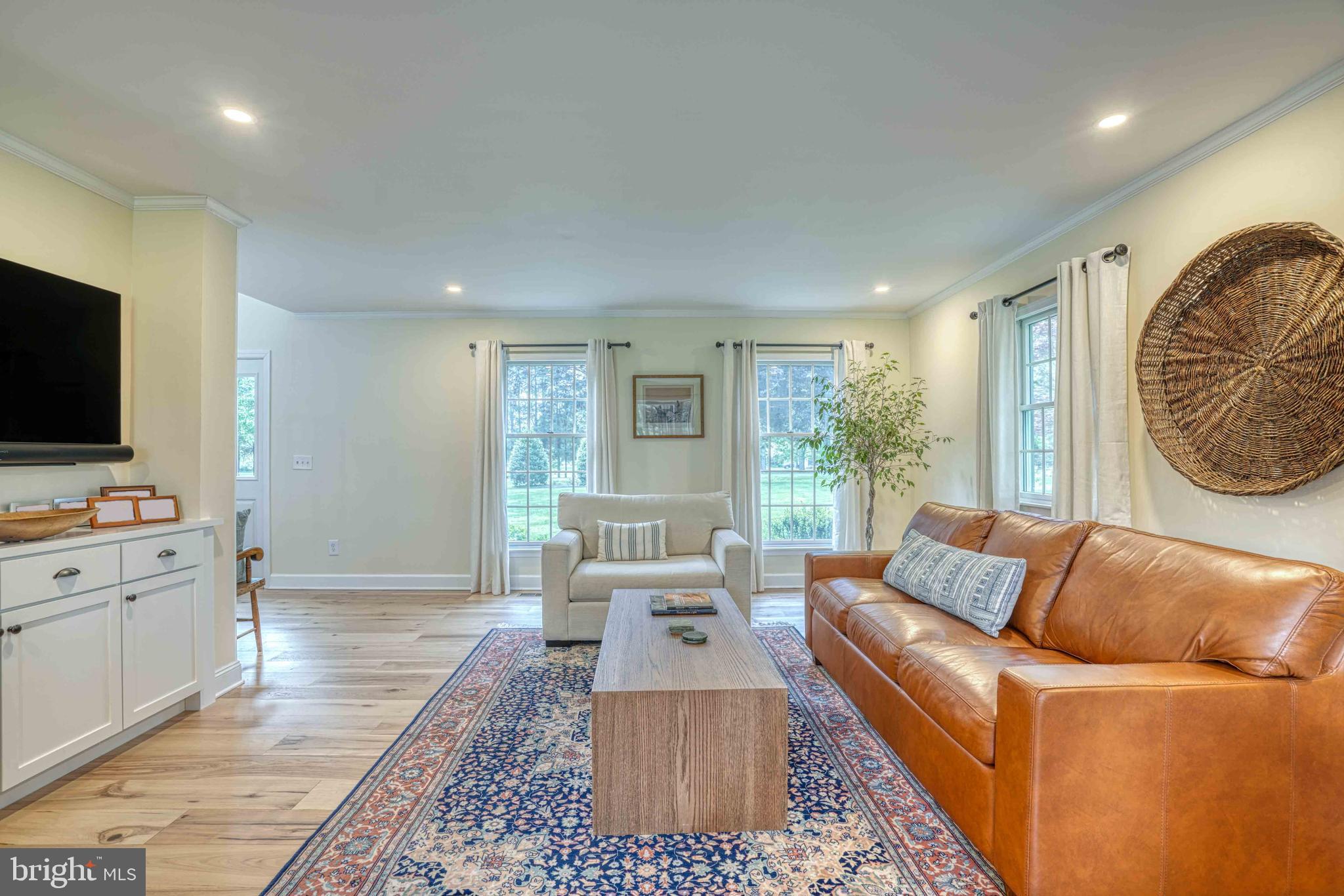 ARCADIA SHORES - Residential Lease