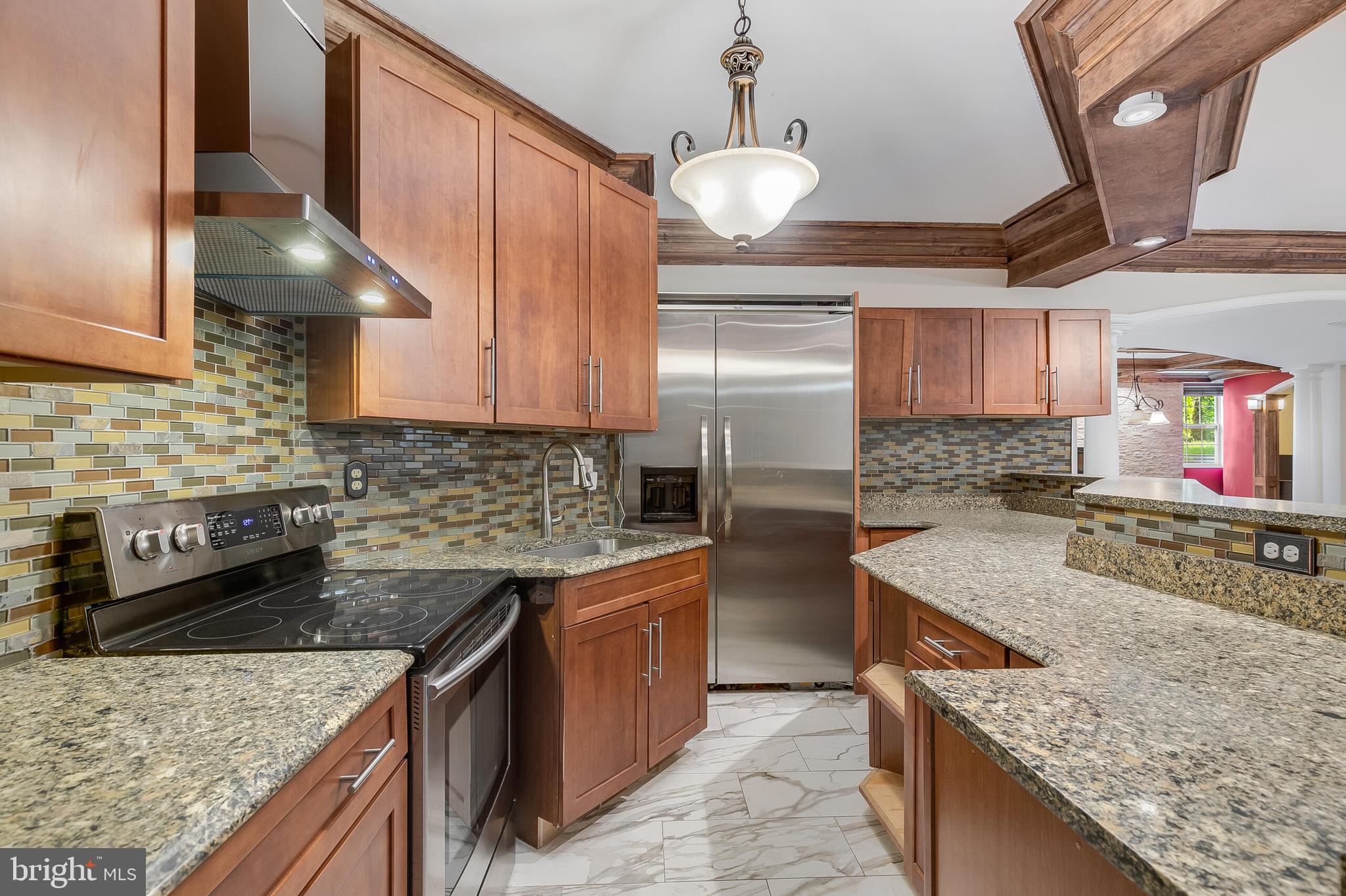 KINGS MANOR - Residential