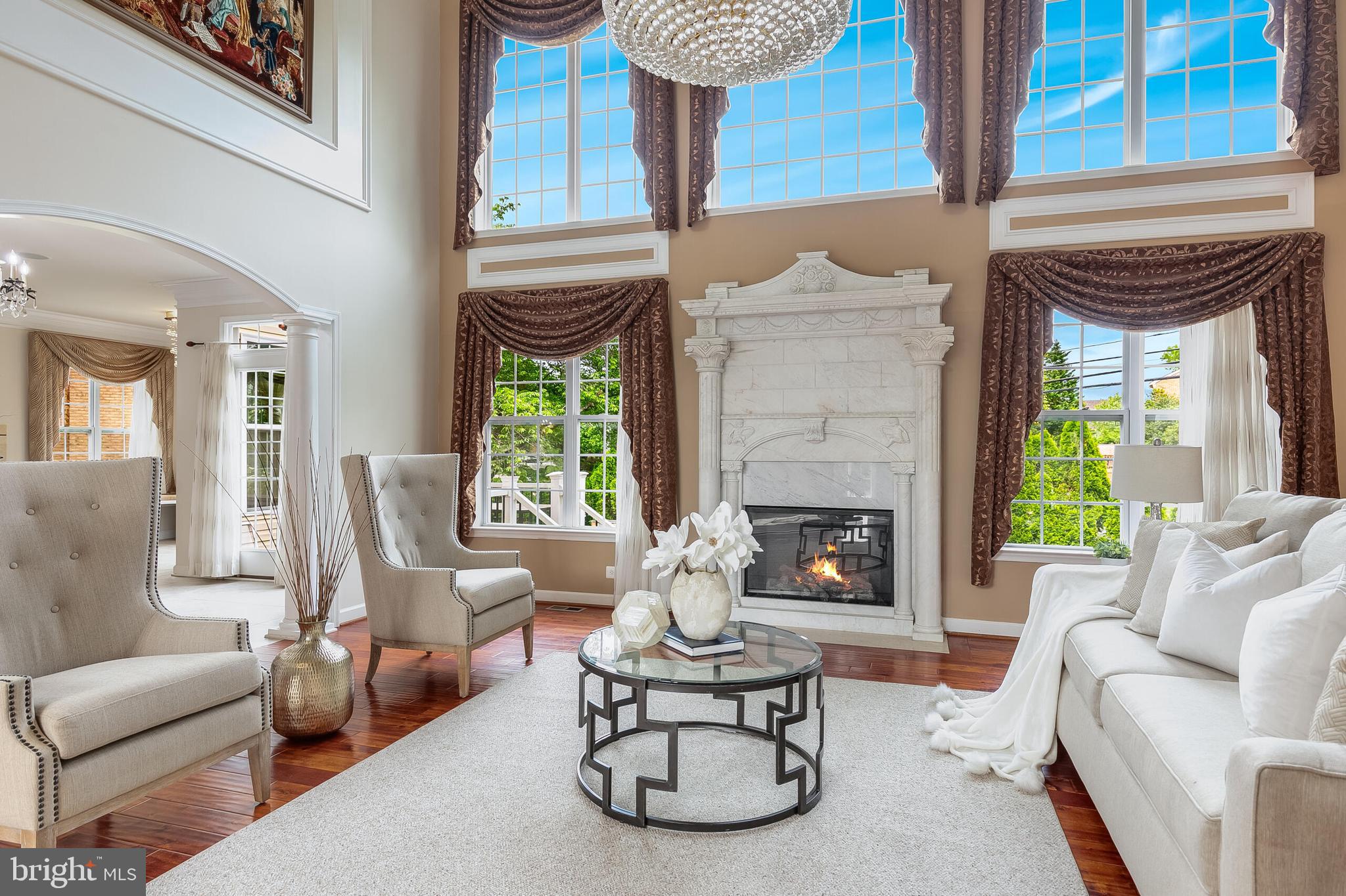 KINGS MANOR - Residential