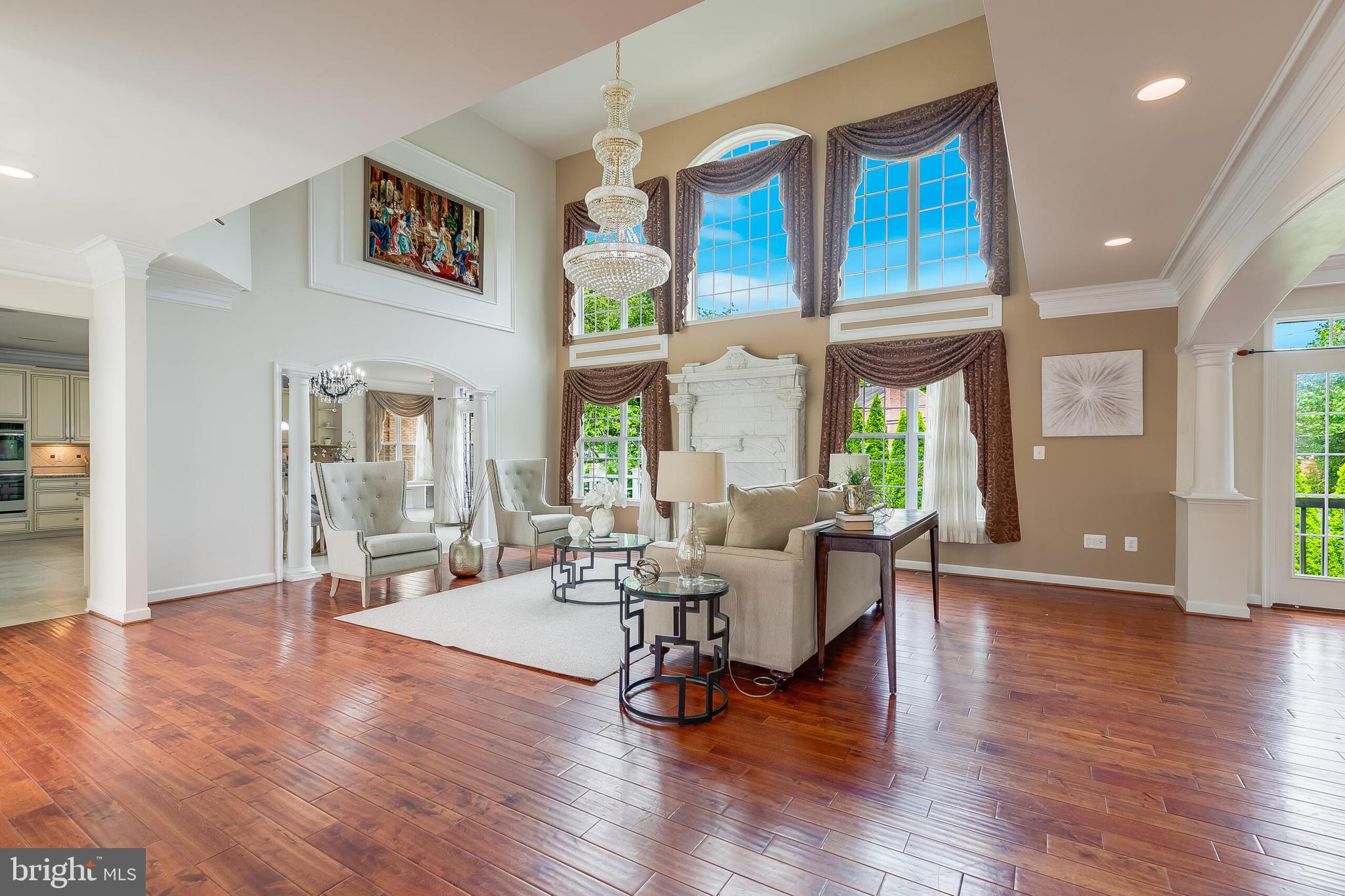 KINGS MANOR - Residential