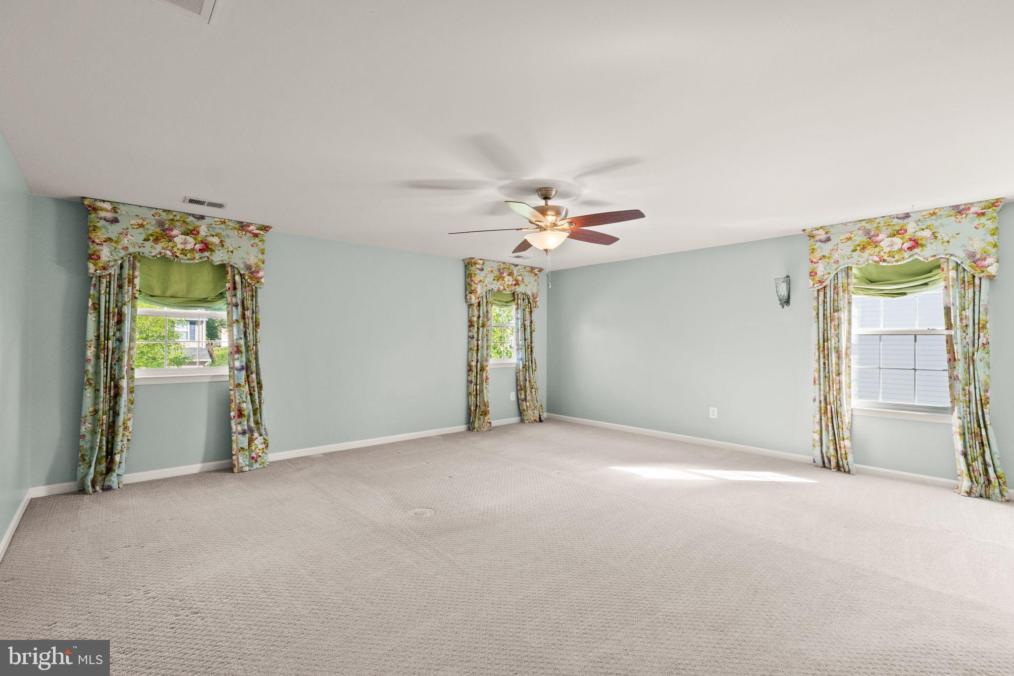 REDWOOD LAKES - Residential