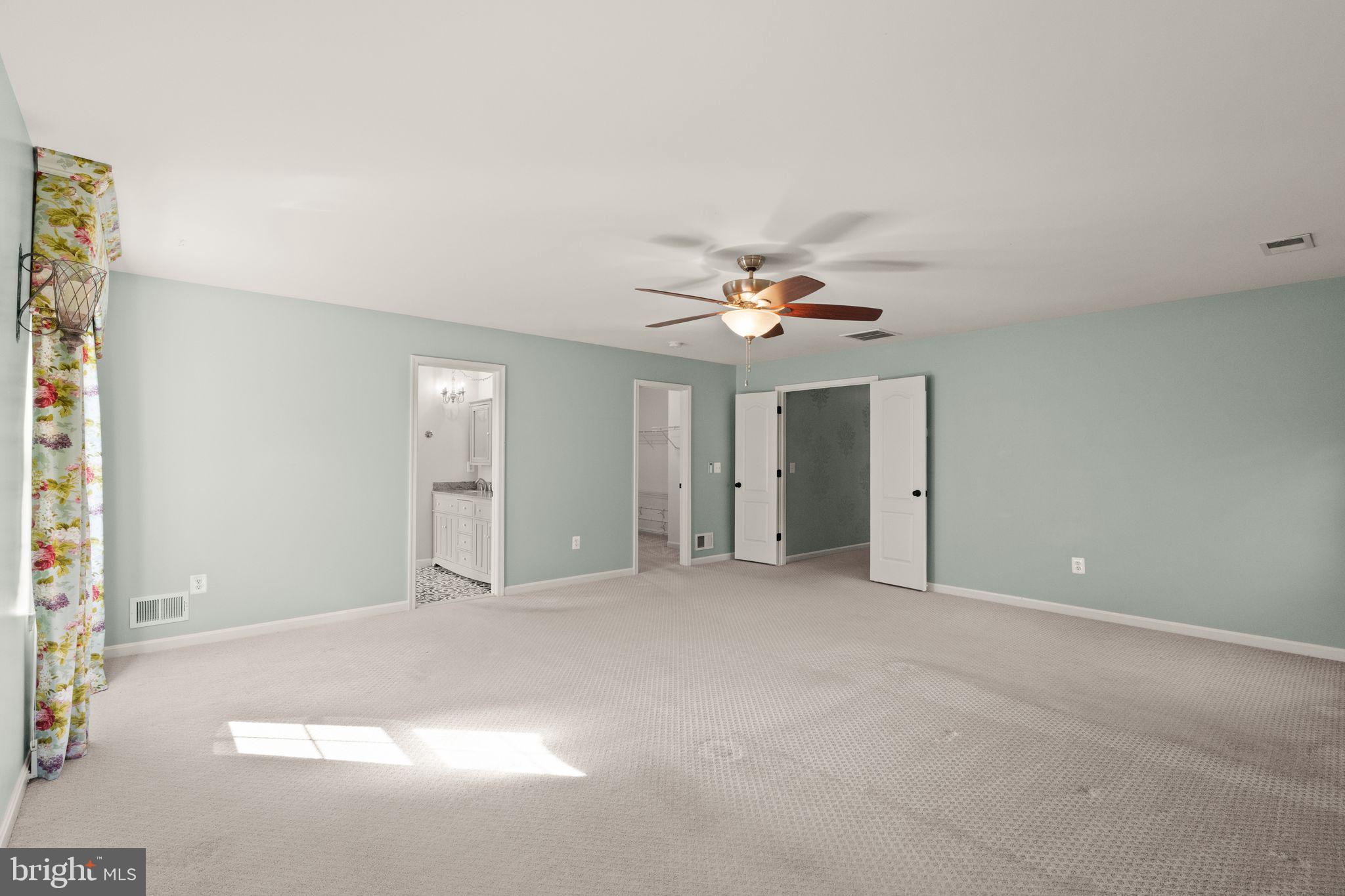 REDWOOD LAKES - Residential