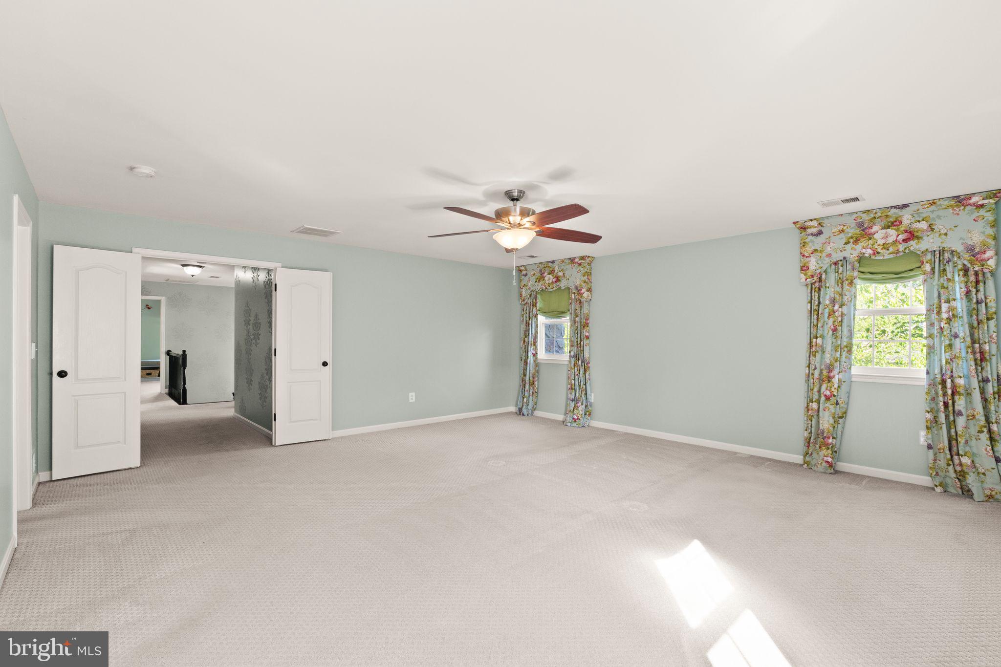 REDWOOD LAKES - Residential