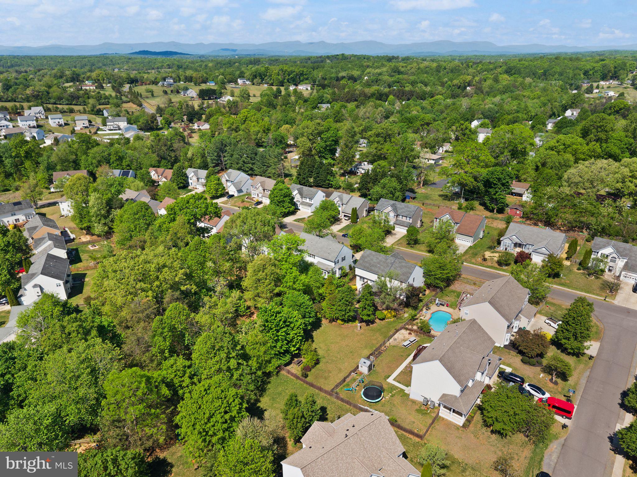 REDWOOD LAKES - Residential