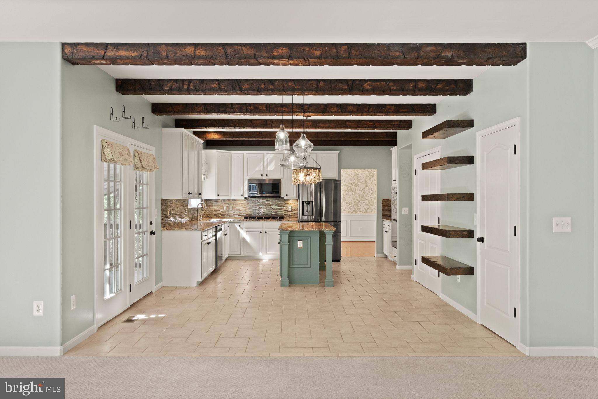 REDWOOD LAKES - Residential