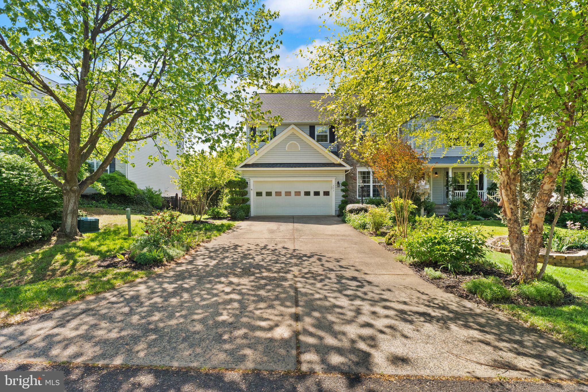 REDWOOD LAKES - Residential