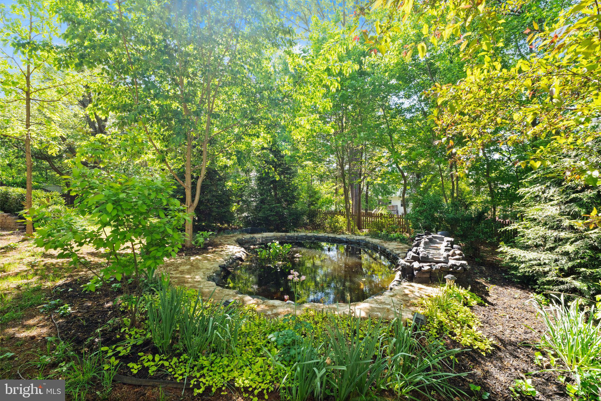 REDWOOD LAKES - Residential