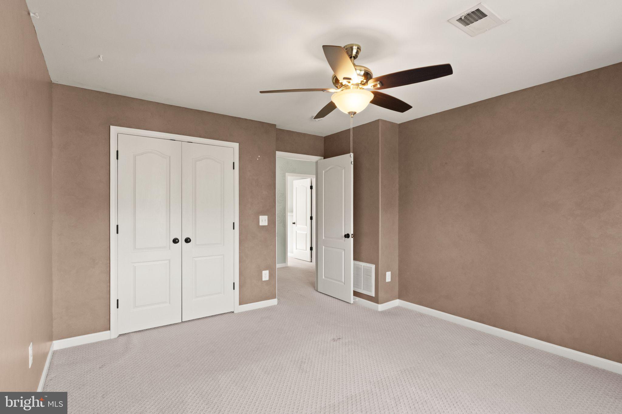 REDWOOD LAKES - Residential