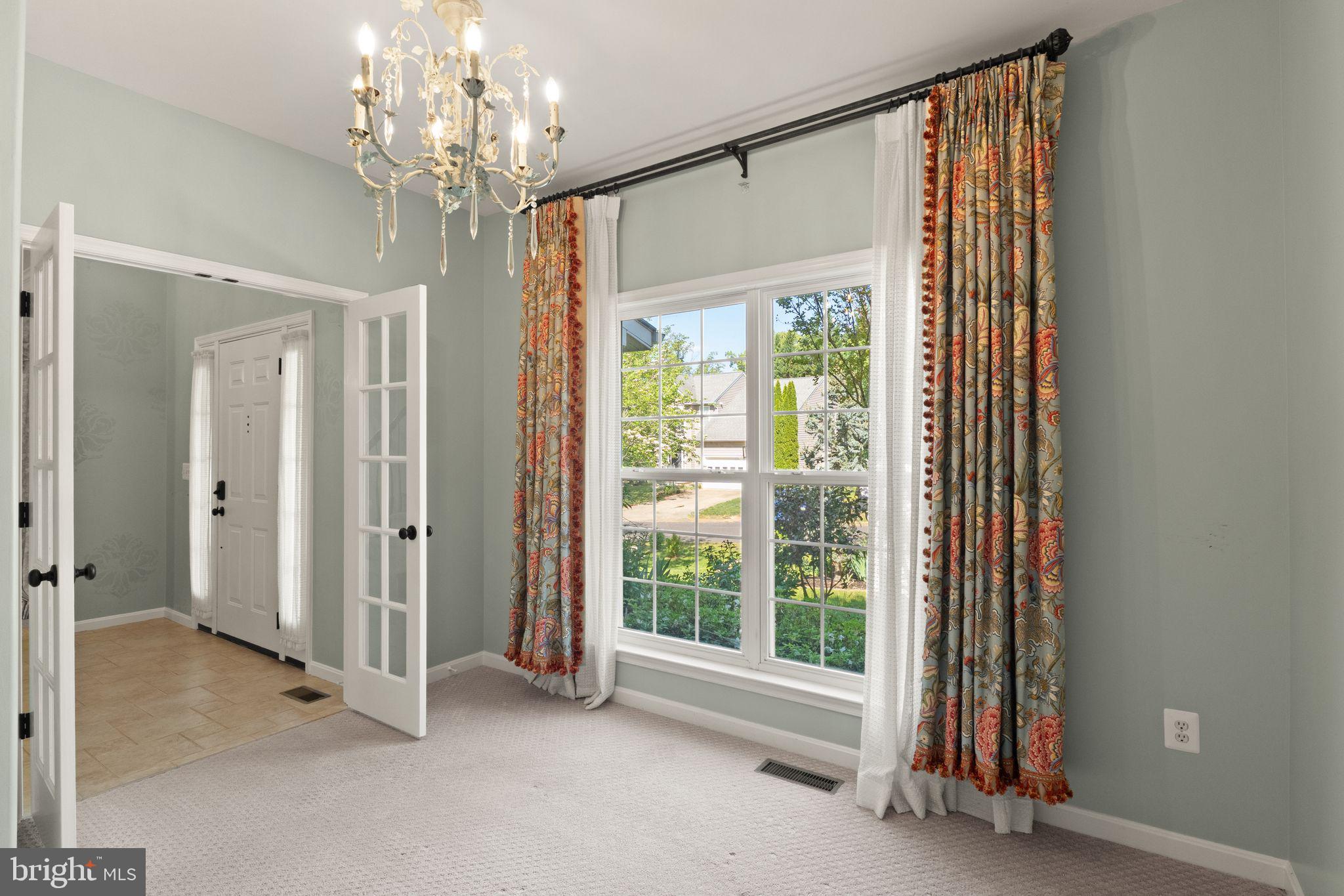 REDWOOD LAKES - Residential