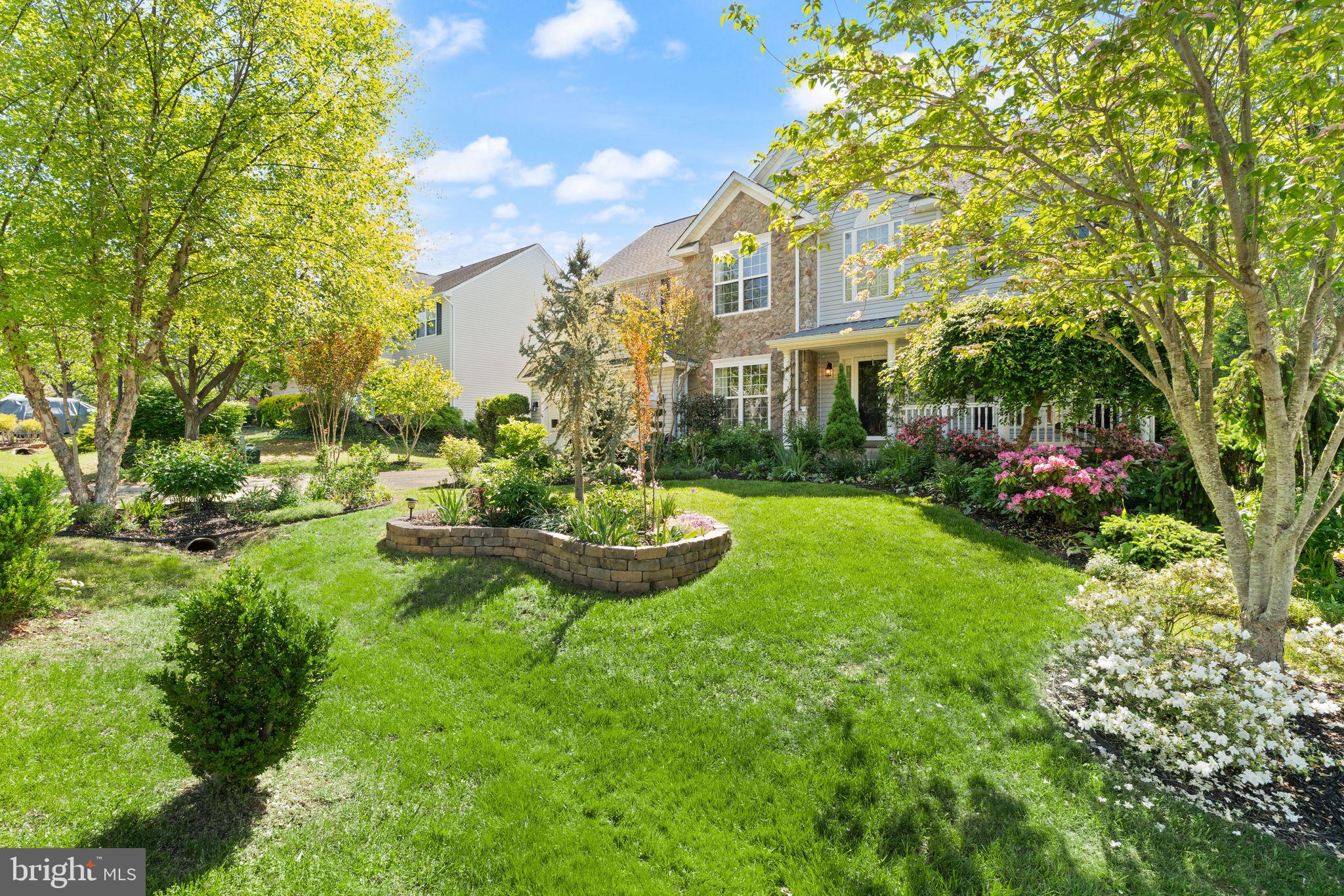 REDWOOD LAKES - Residential