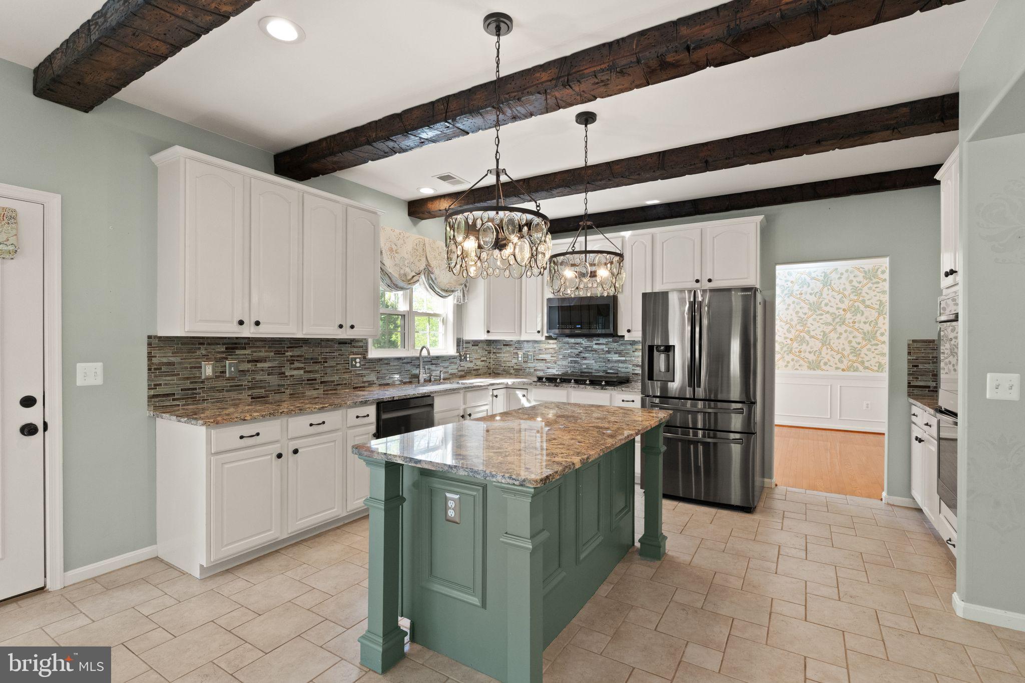 REDWOOD LAKES - Residential