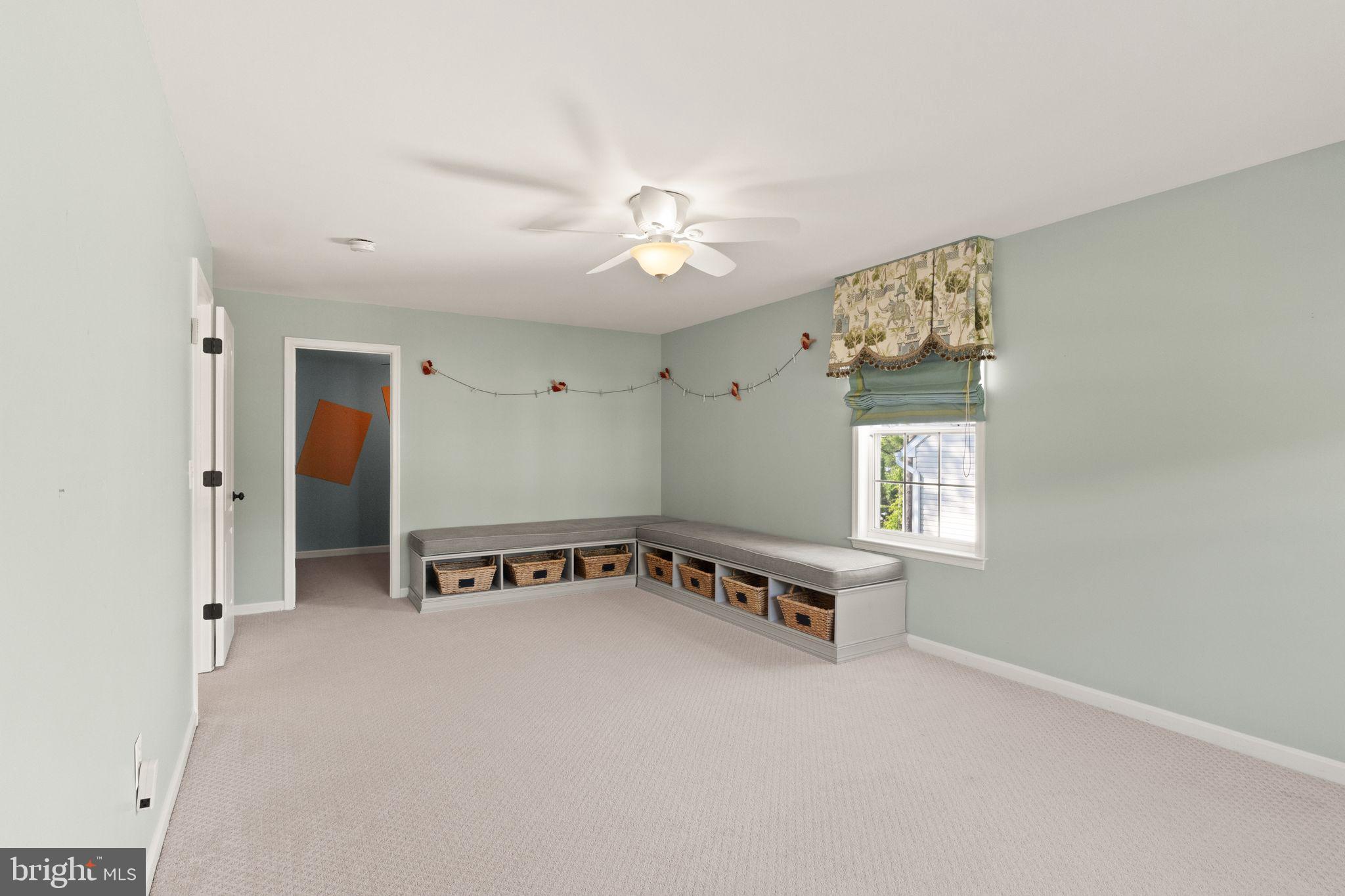 REDWOOD LAKES - Residential