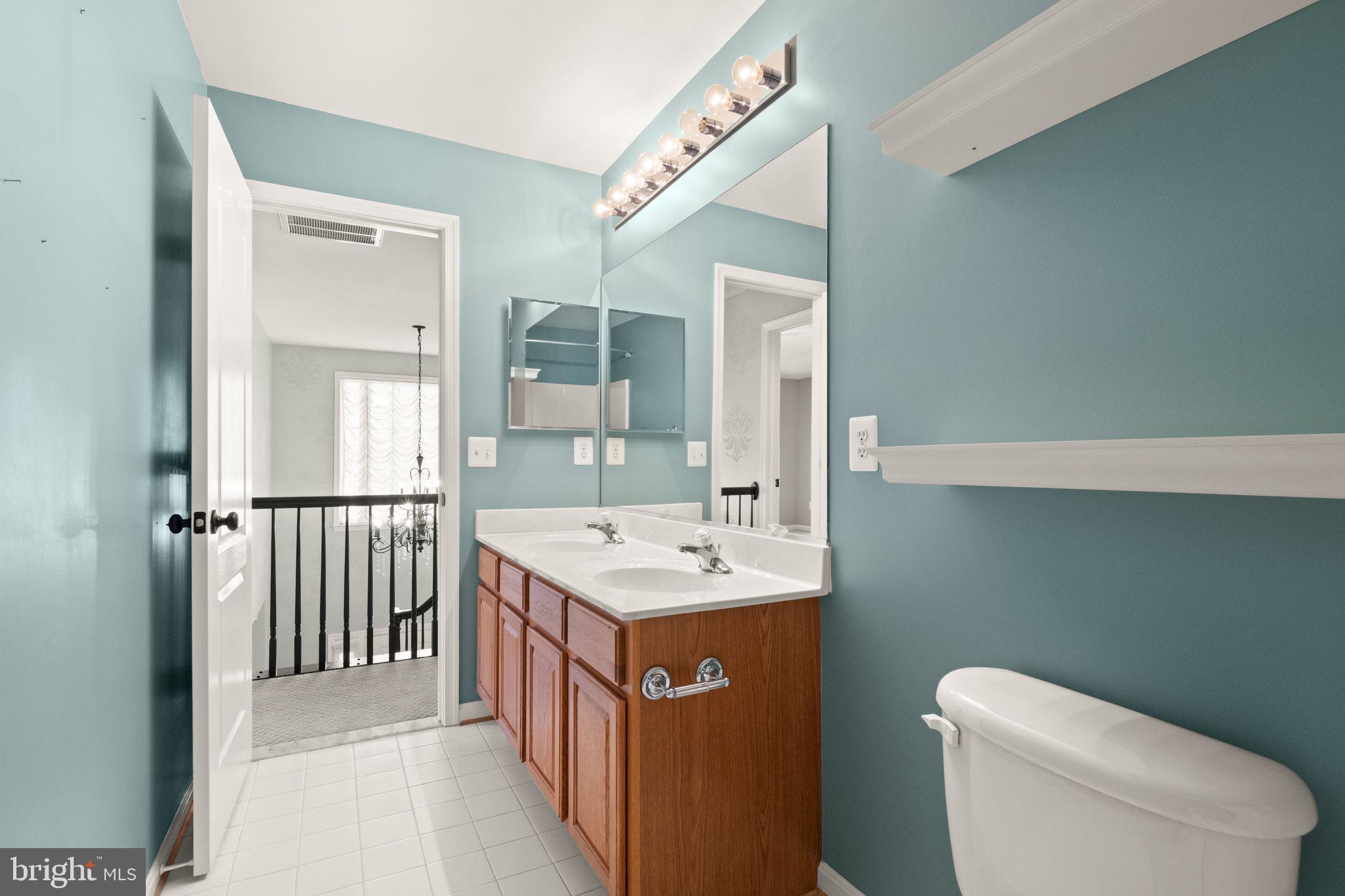 REDWOOD LAKES - Residential