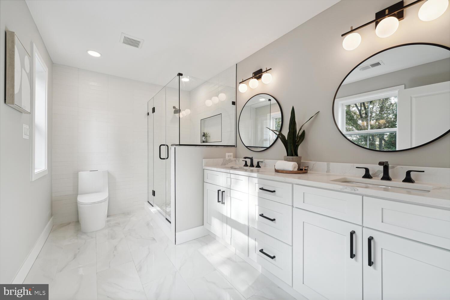 WOODSIDE - Residential