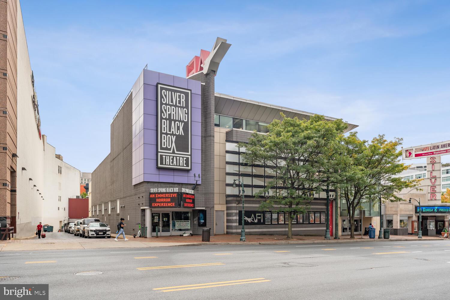 WOODSIDE - Residential