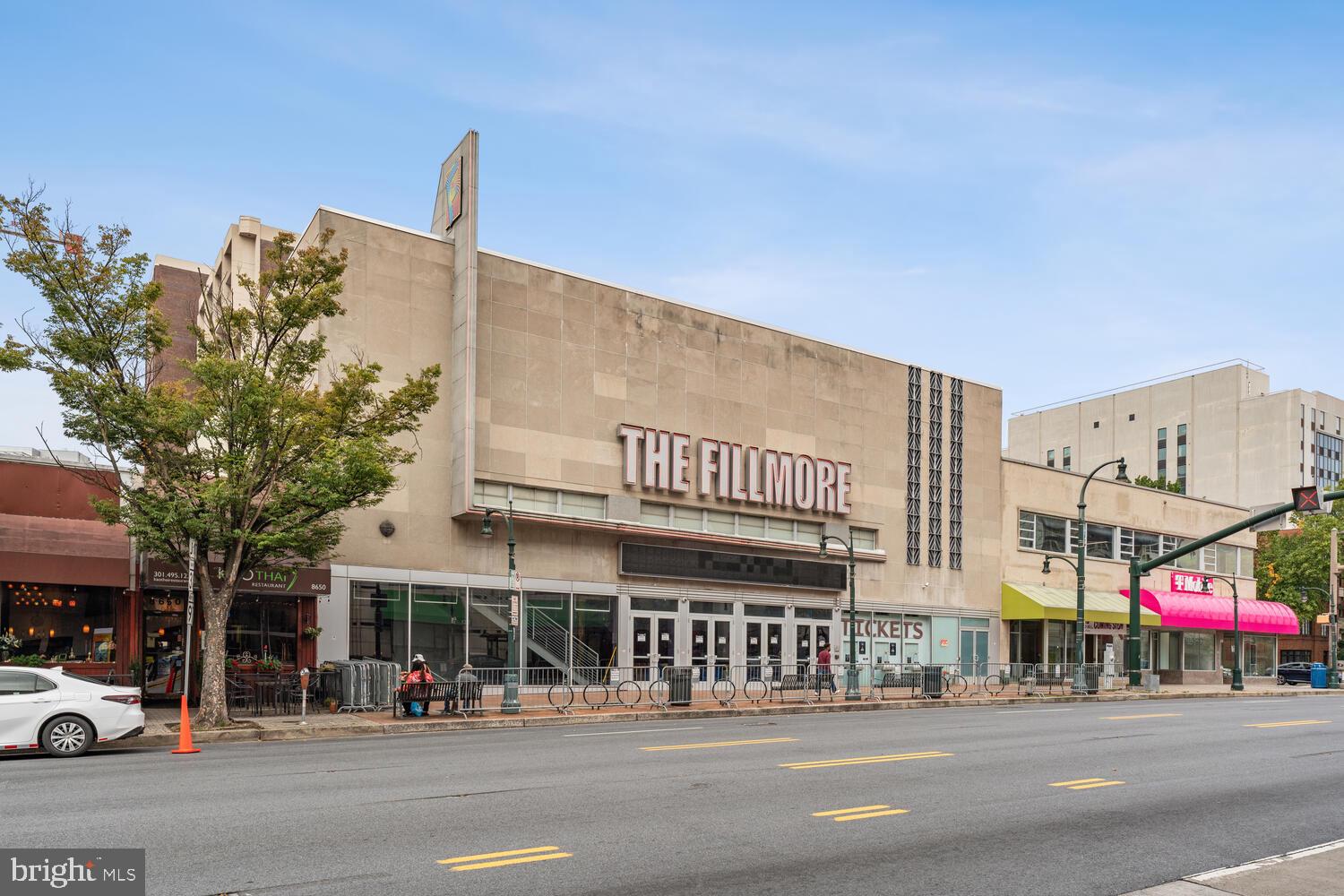 WOODSIDE - Residential