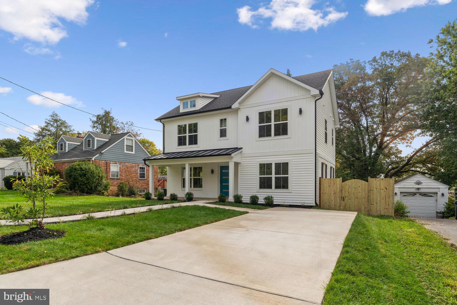 WOODSIDE - Residential