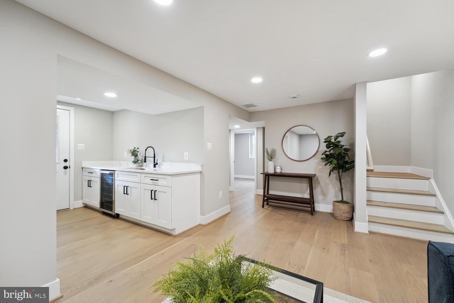 WOODSIDE - Residential