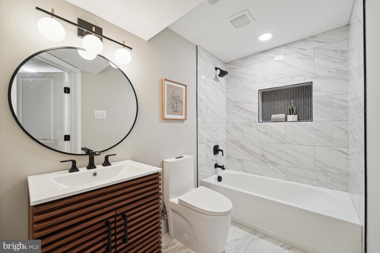 WOODSIDE - Residential